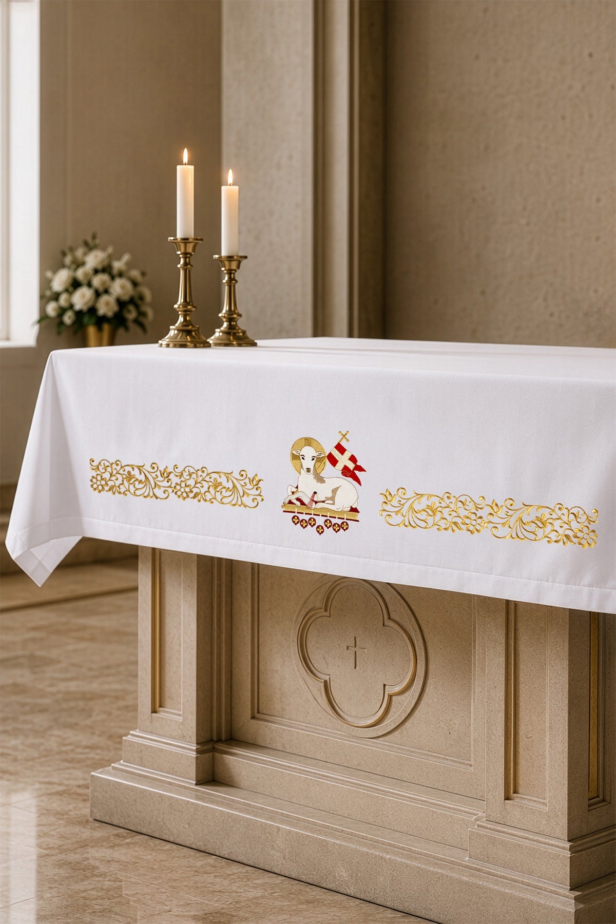 Toalha de altar para a Páscoa com bordado do Cordeiro Pascal