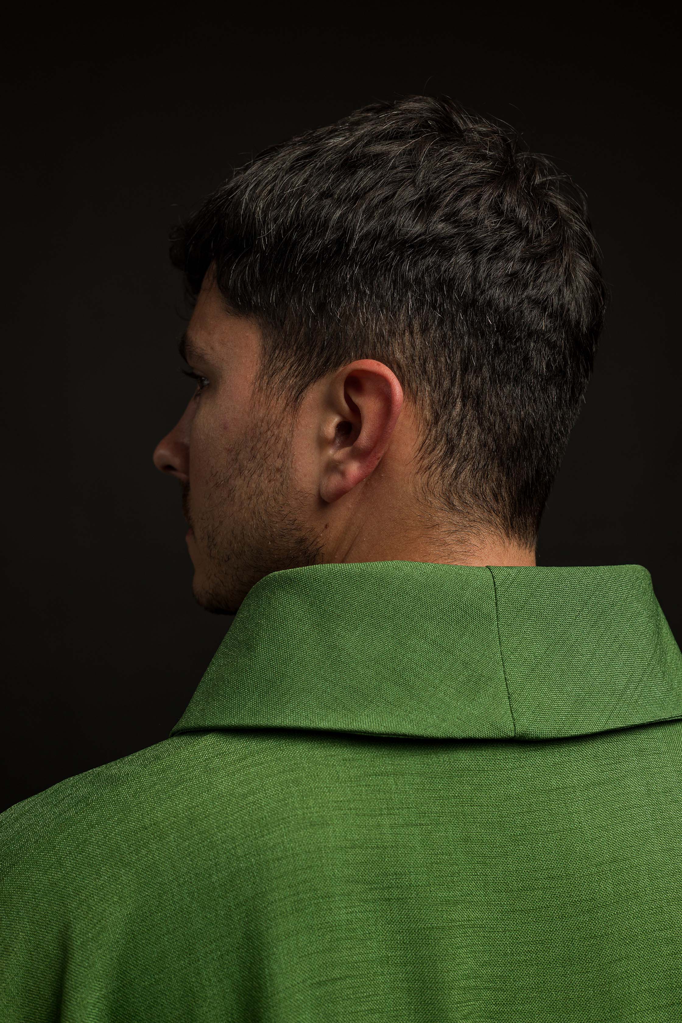 Casula verde com cruzes bordadas - chasubles.com.br