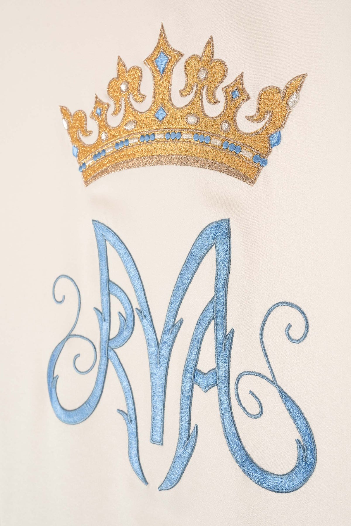 Casula bordada com motivo mariano creme - chasubles.com.br