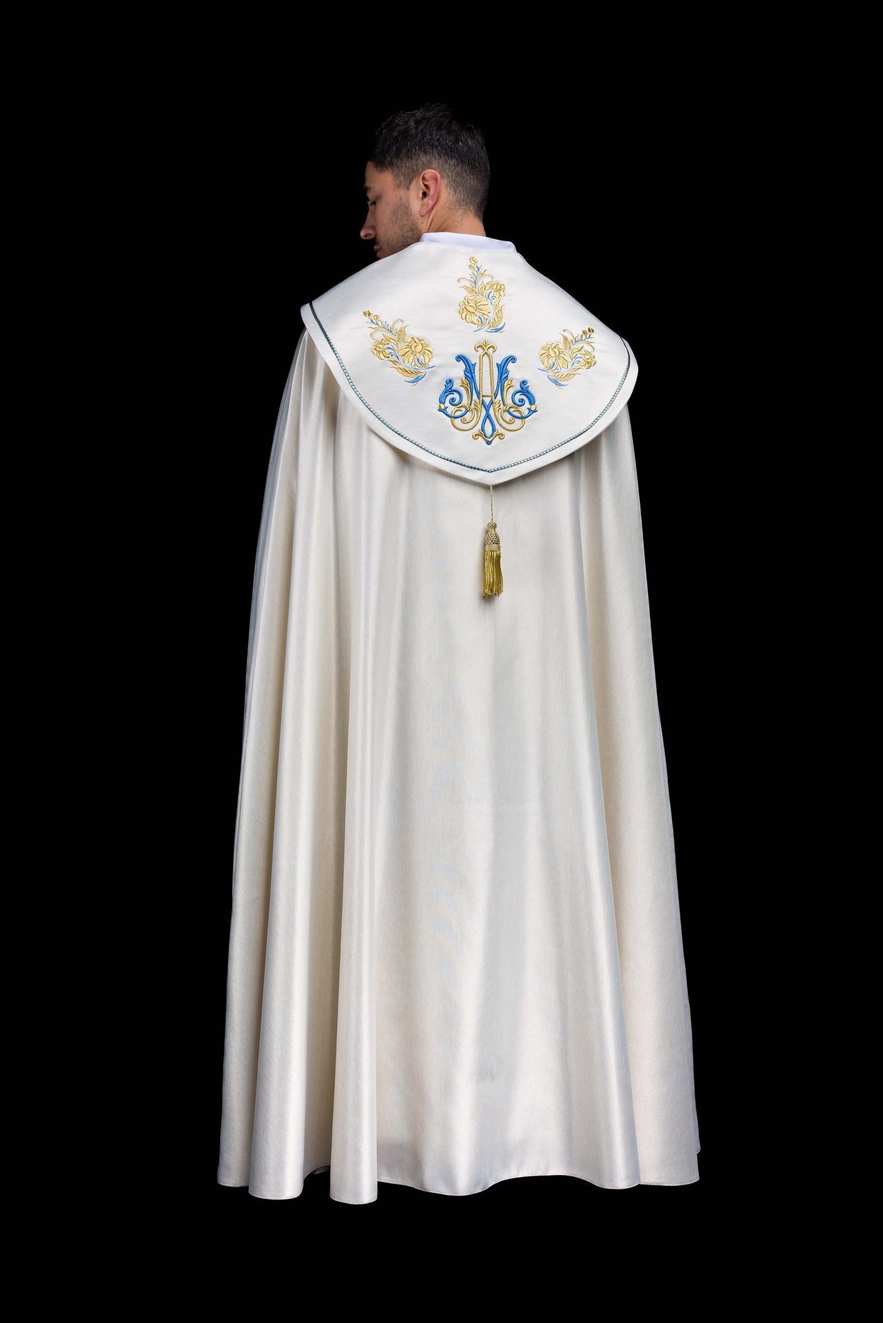 Capa de asperges bordada mariana creme