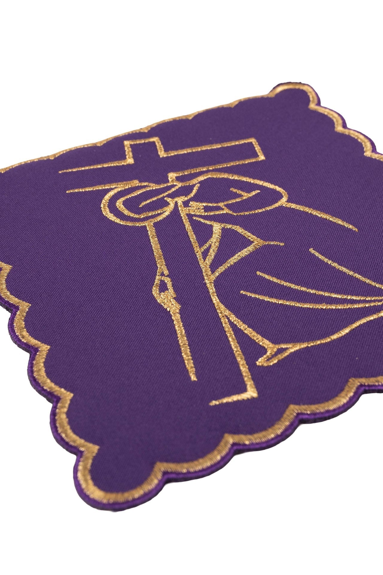 Conjunto de alfaias litúrgicas bordado Via Sacra