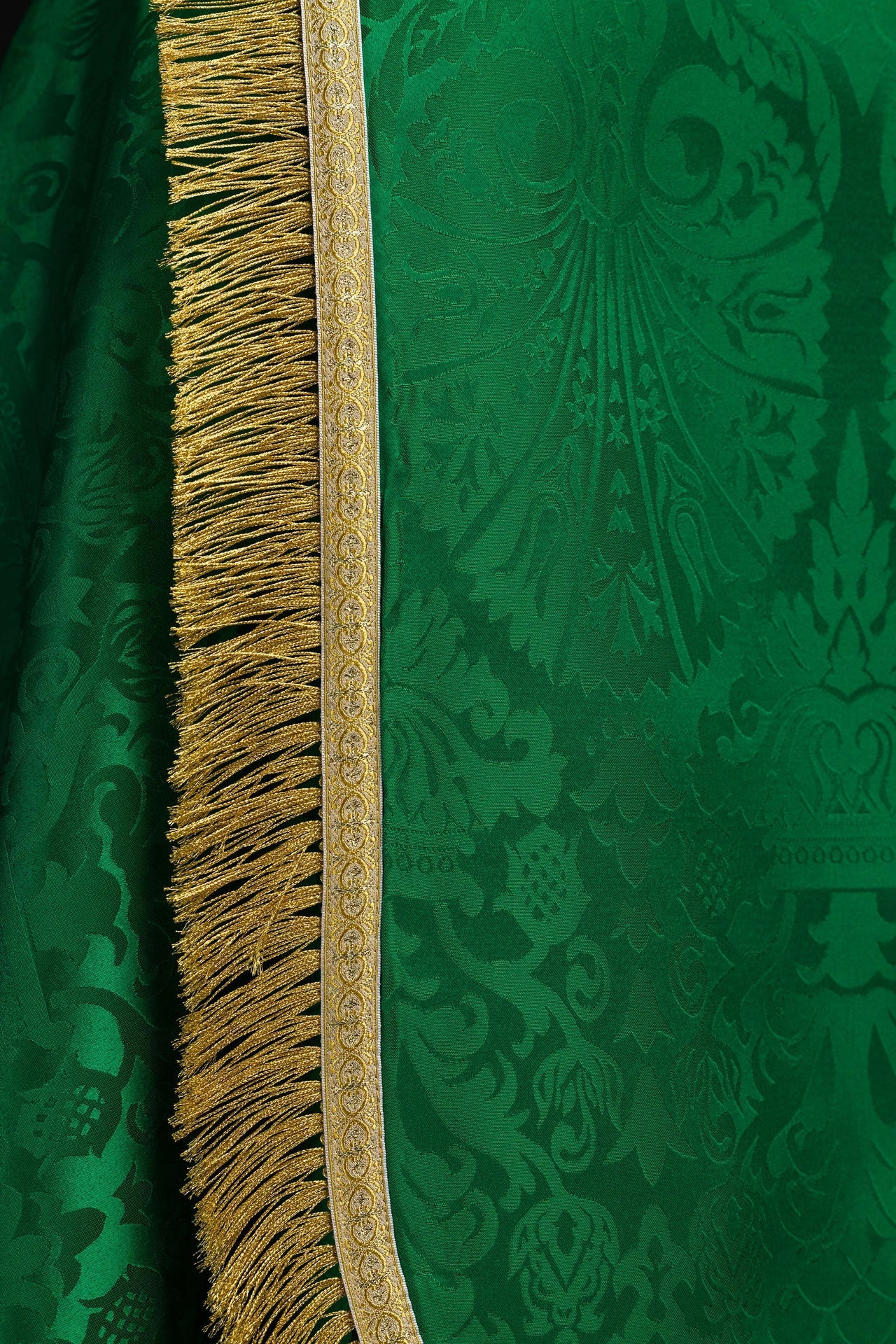 Capa de asperges romana em jacquard verde - chasubles.com.br