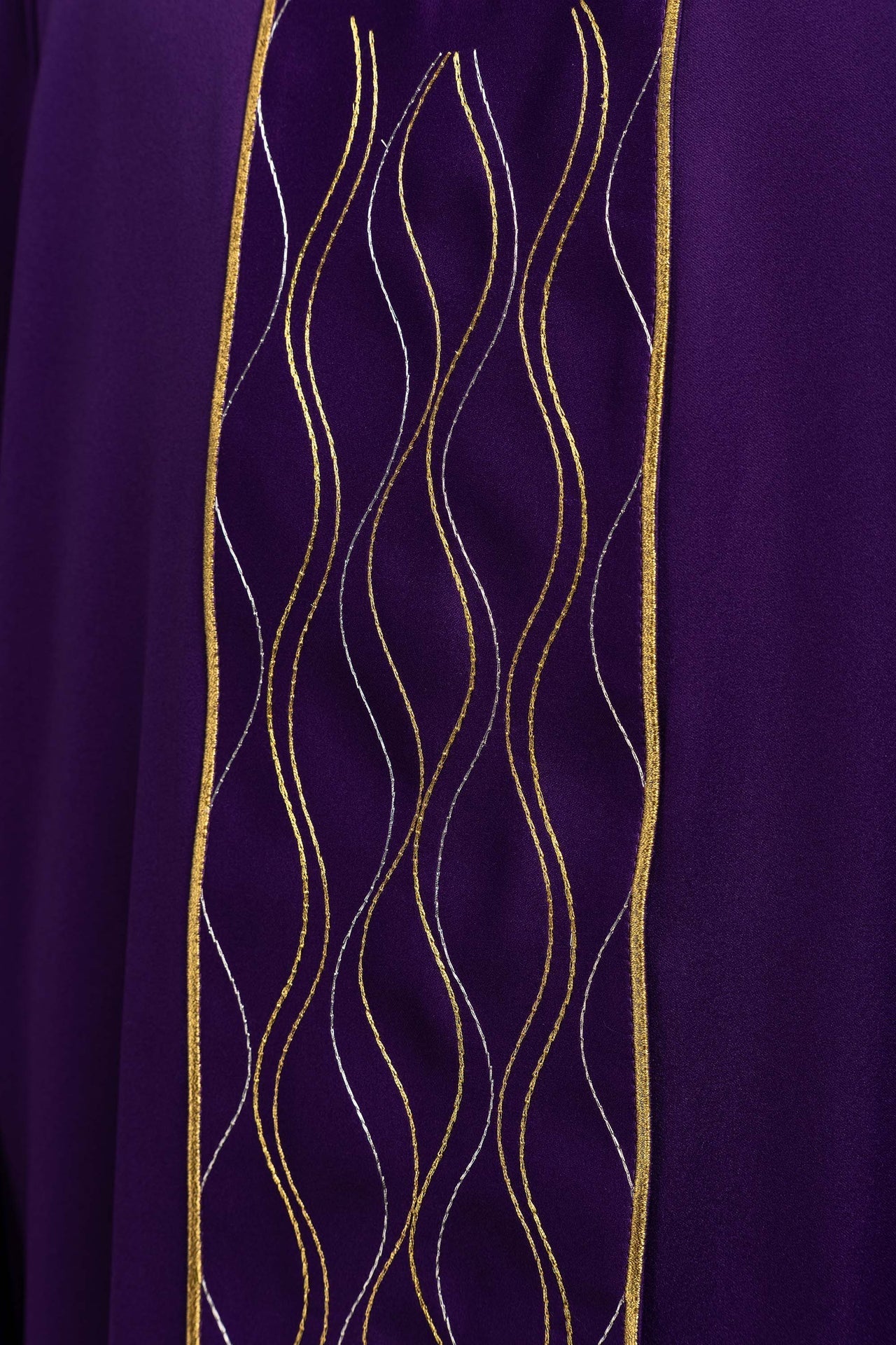 Casula bordada Cruz roxa - chasubles.com.br