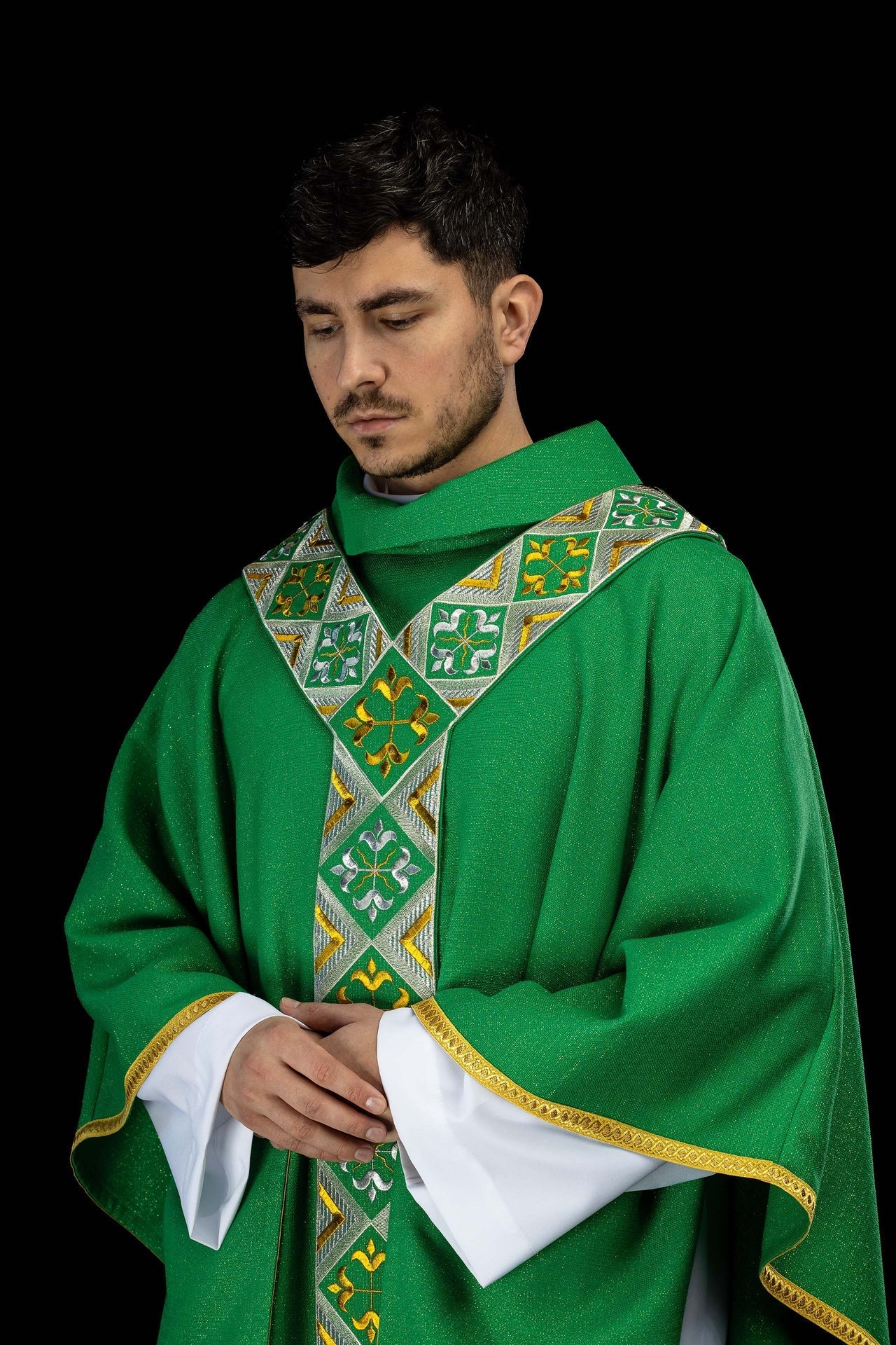 Conjunto de Casula Verde com Faixa Bordada