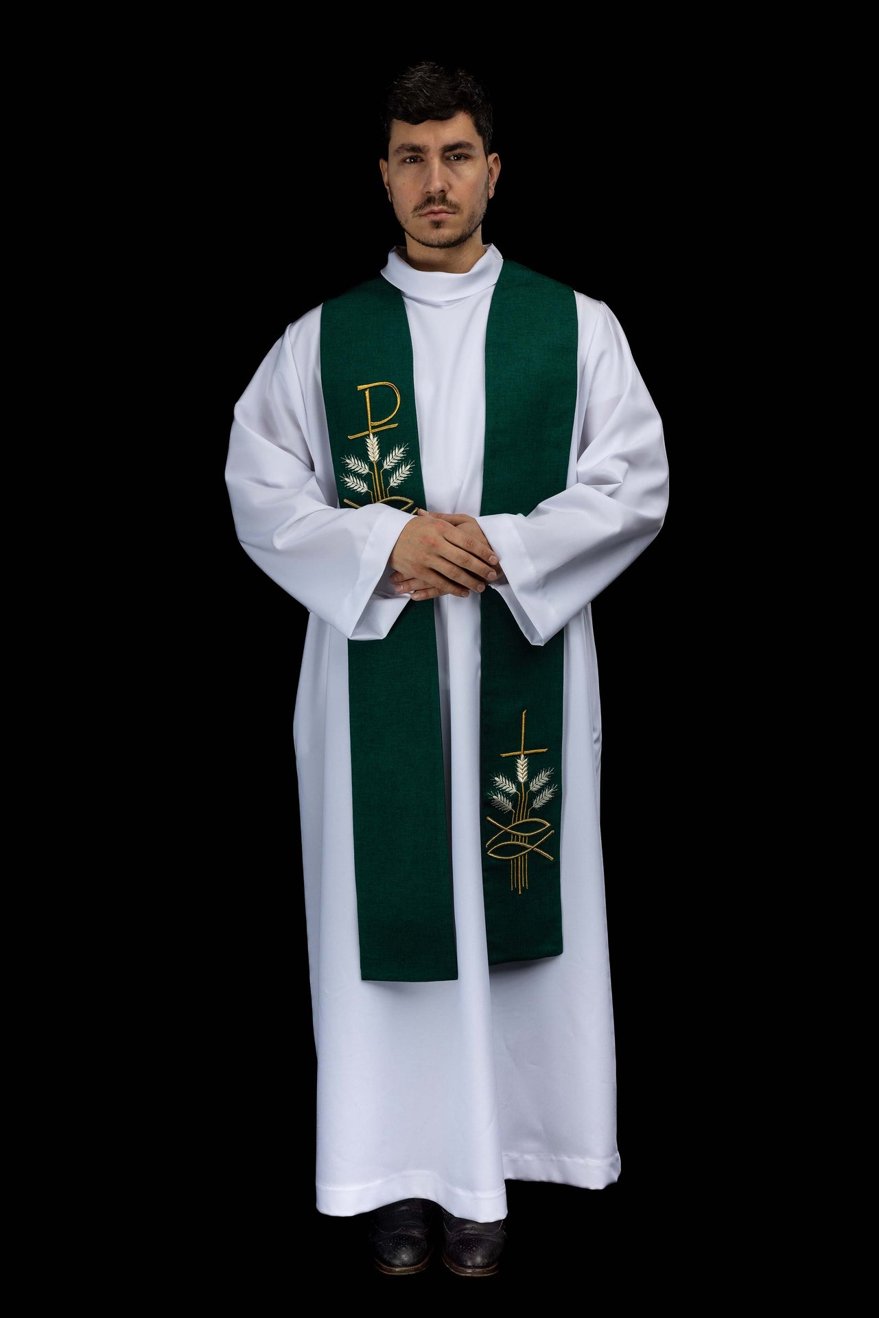 Estola bordada com motivo Pax, peixe e espiga verde - chasubles.com.br