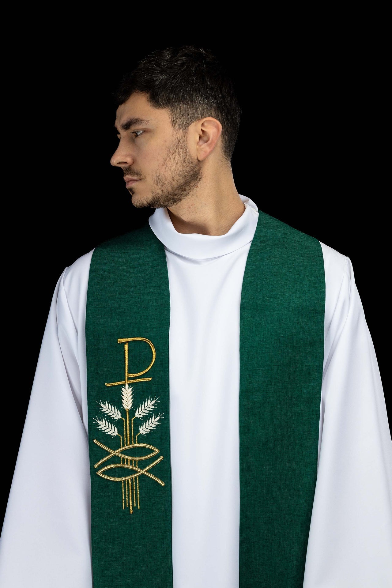 Estola bordada com motivo Pax, peixe e espiga verde - chasubles.com.br