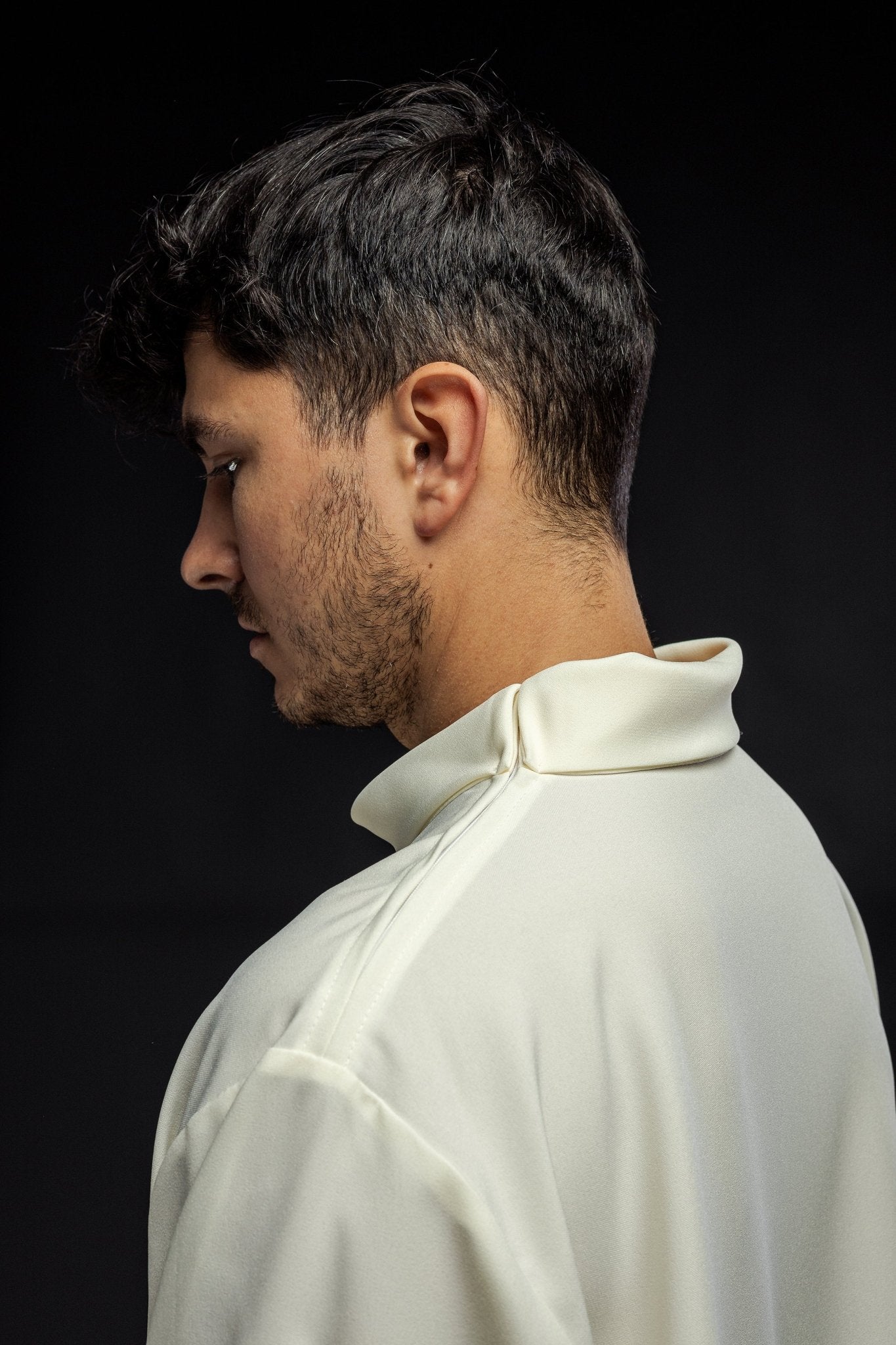 Alva sacerdotal lisa creme