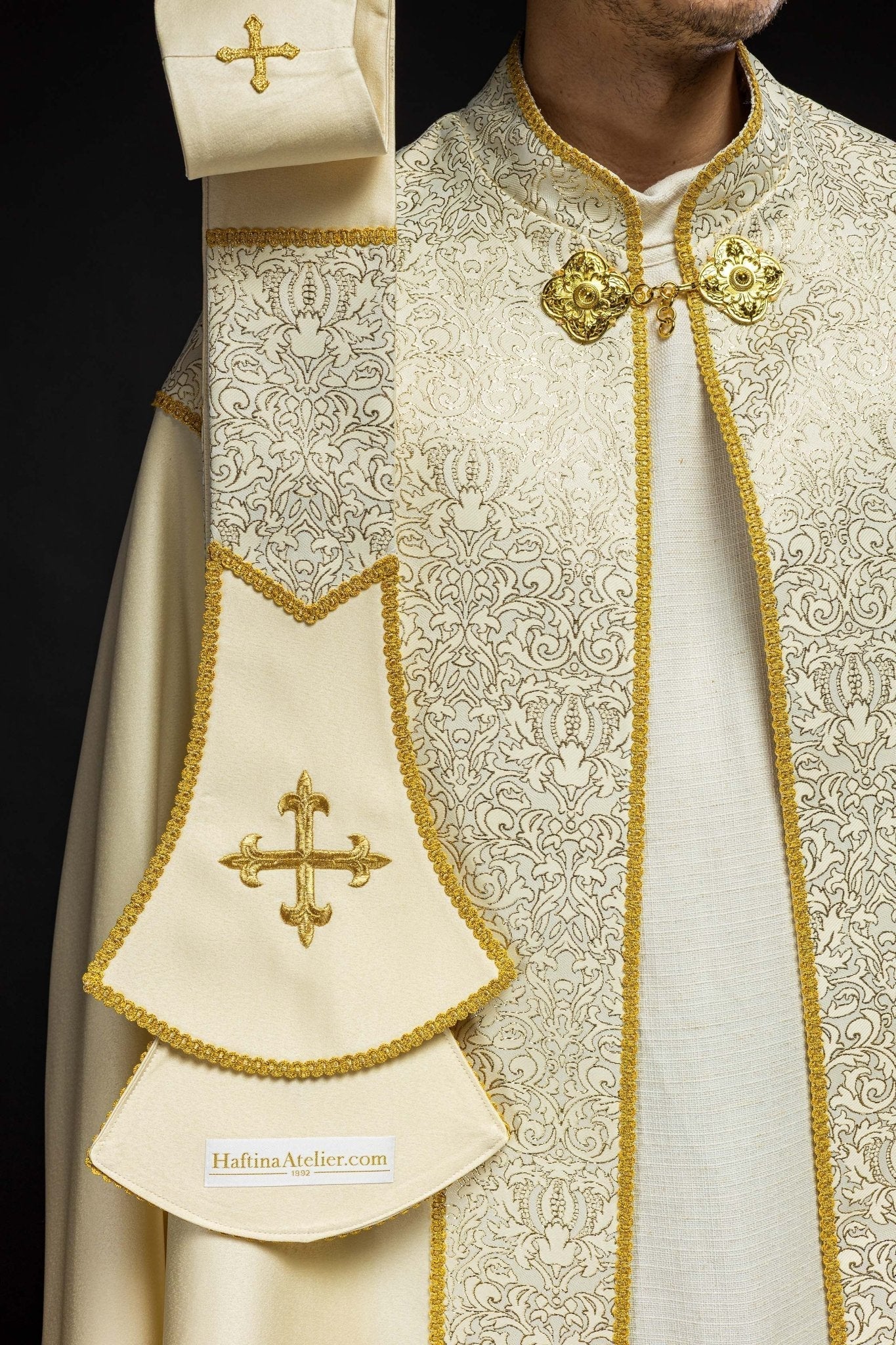Capa de asperges creme com bordado e tecido jacquard