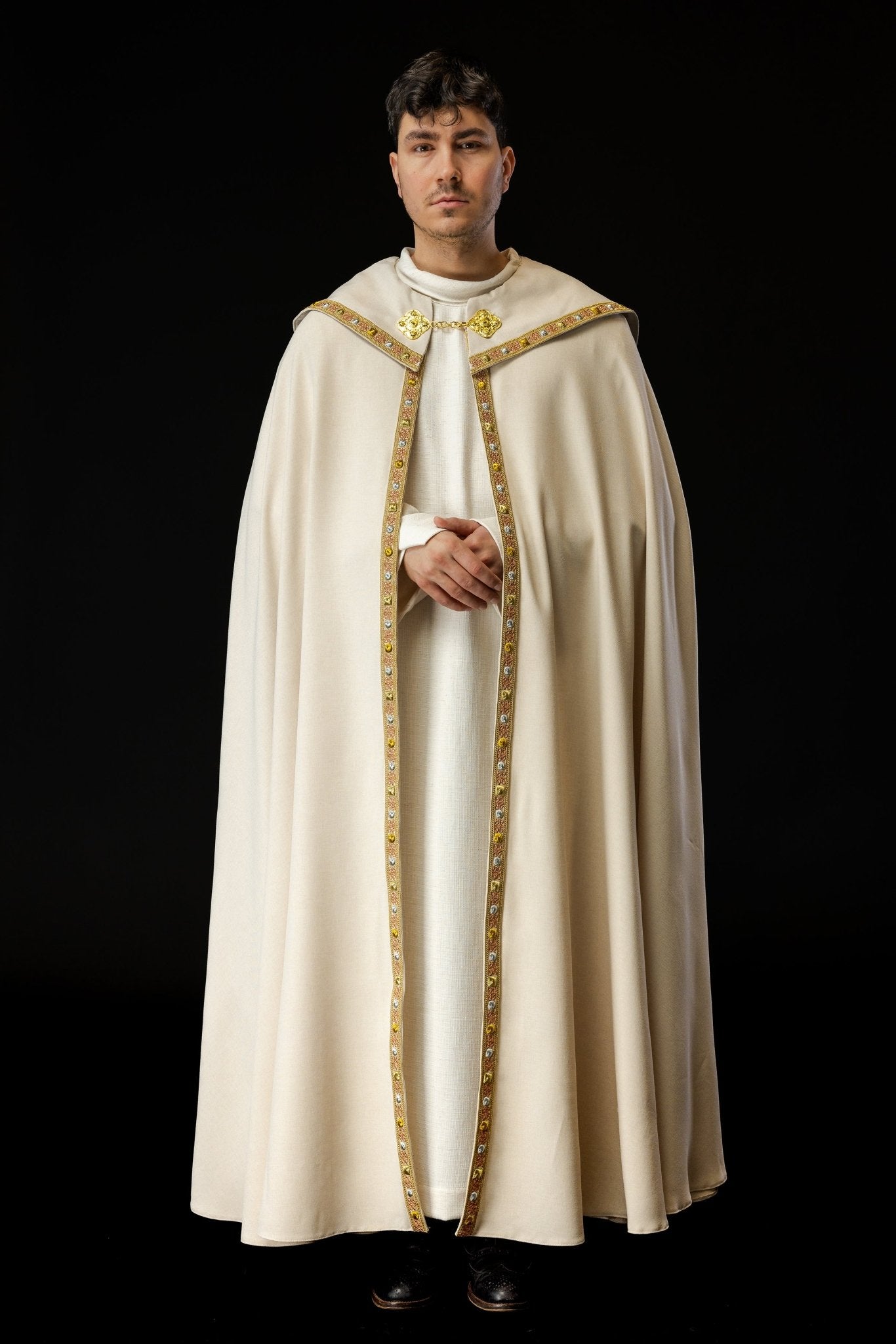 Capa de asperges litúrgica creme com IHS dourado