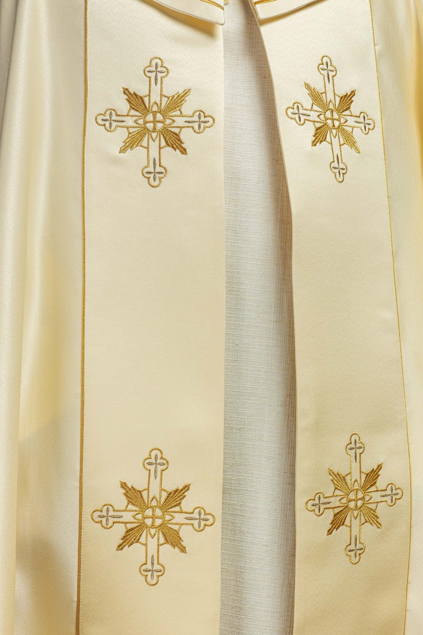 Capa de asperges eucarística monograma IHS