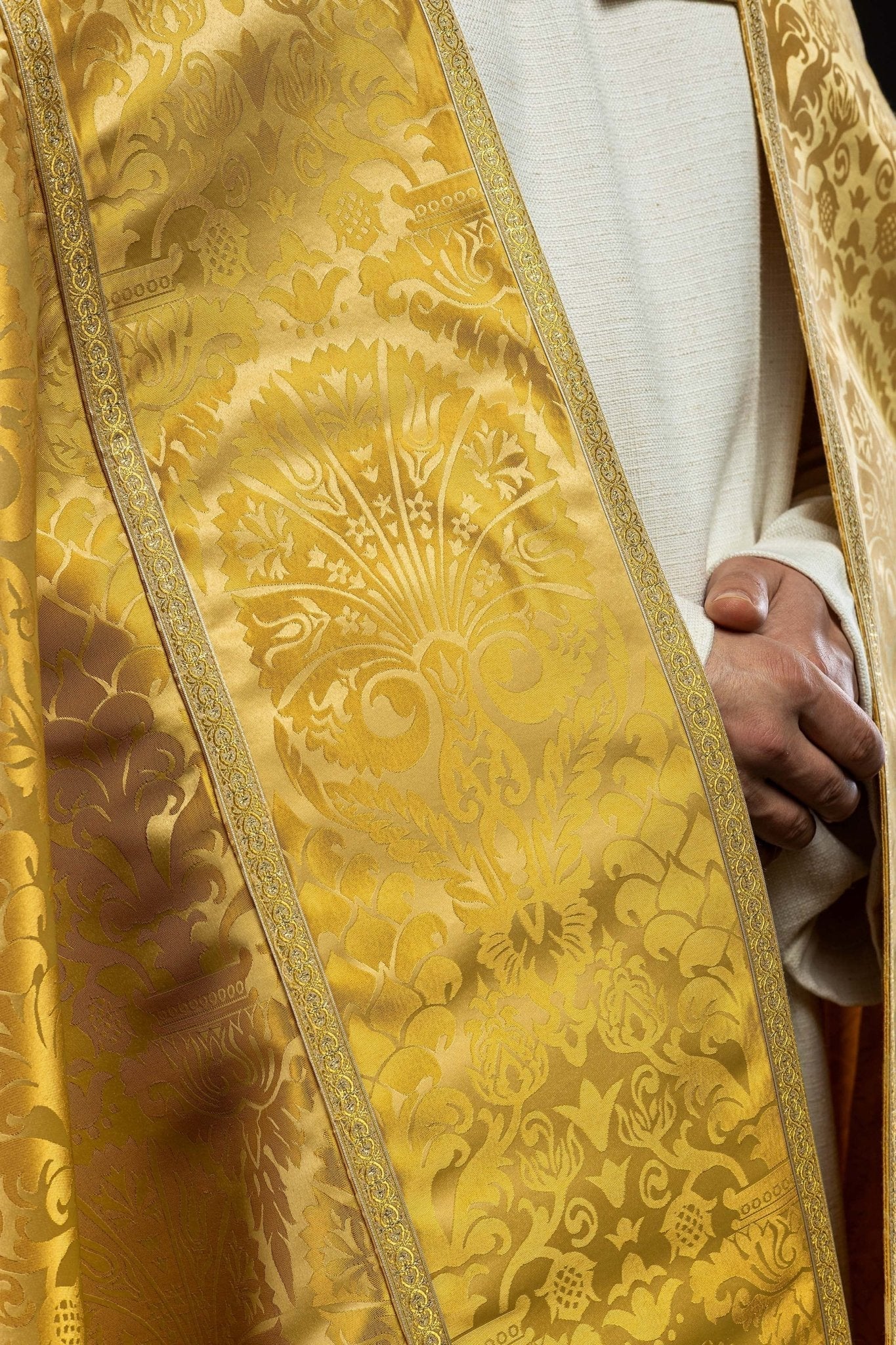 Capa de asperges romana lisa em jacquard