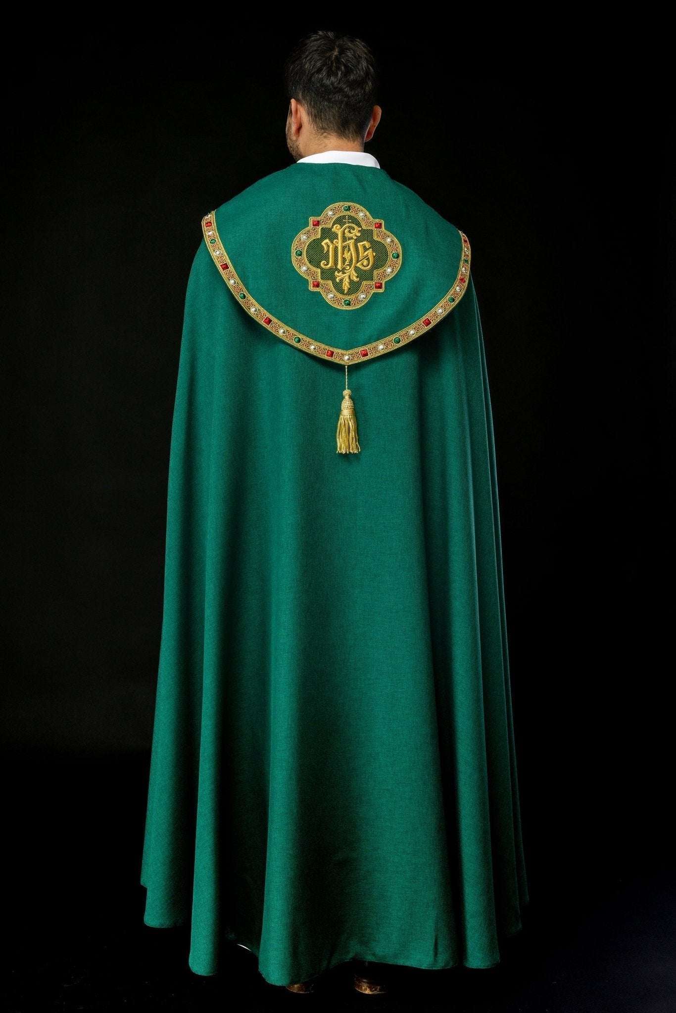 Capa de asperges verde com IHS dourado