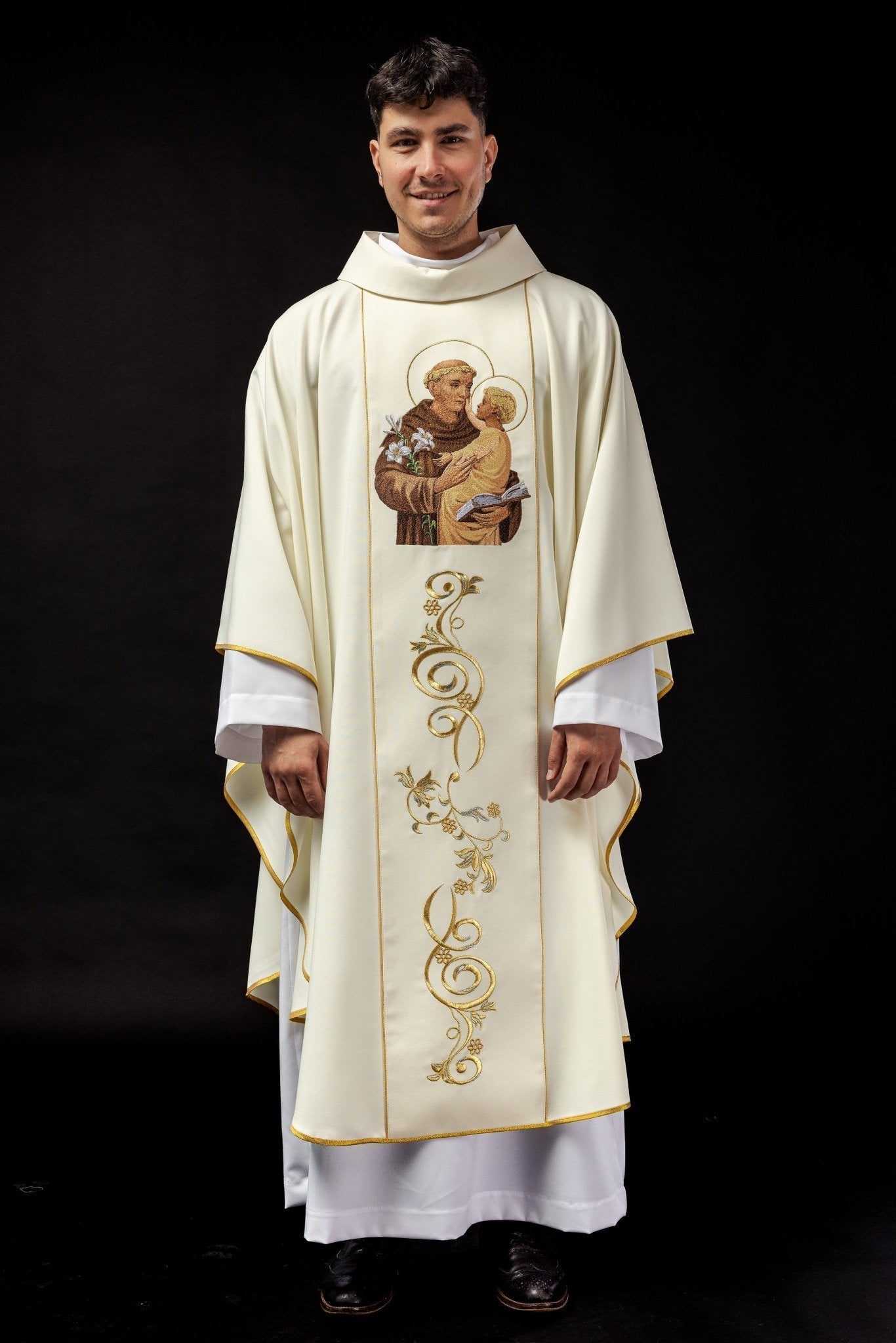 Casula bordada com imagem de Santo Antônio