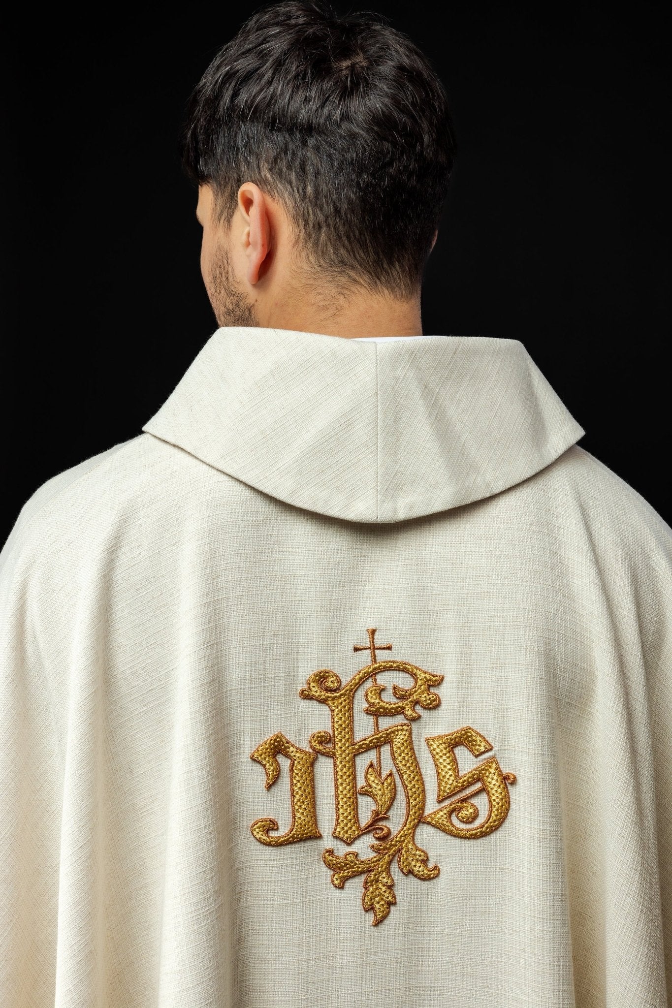 Casula creme com imagem de Jesus Bom Pastor com o Cordeiro