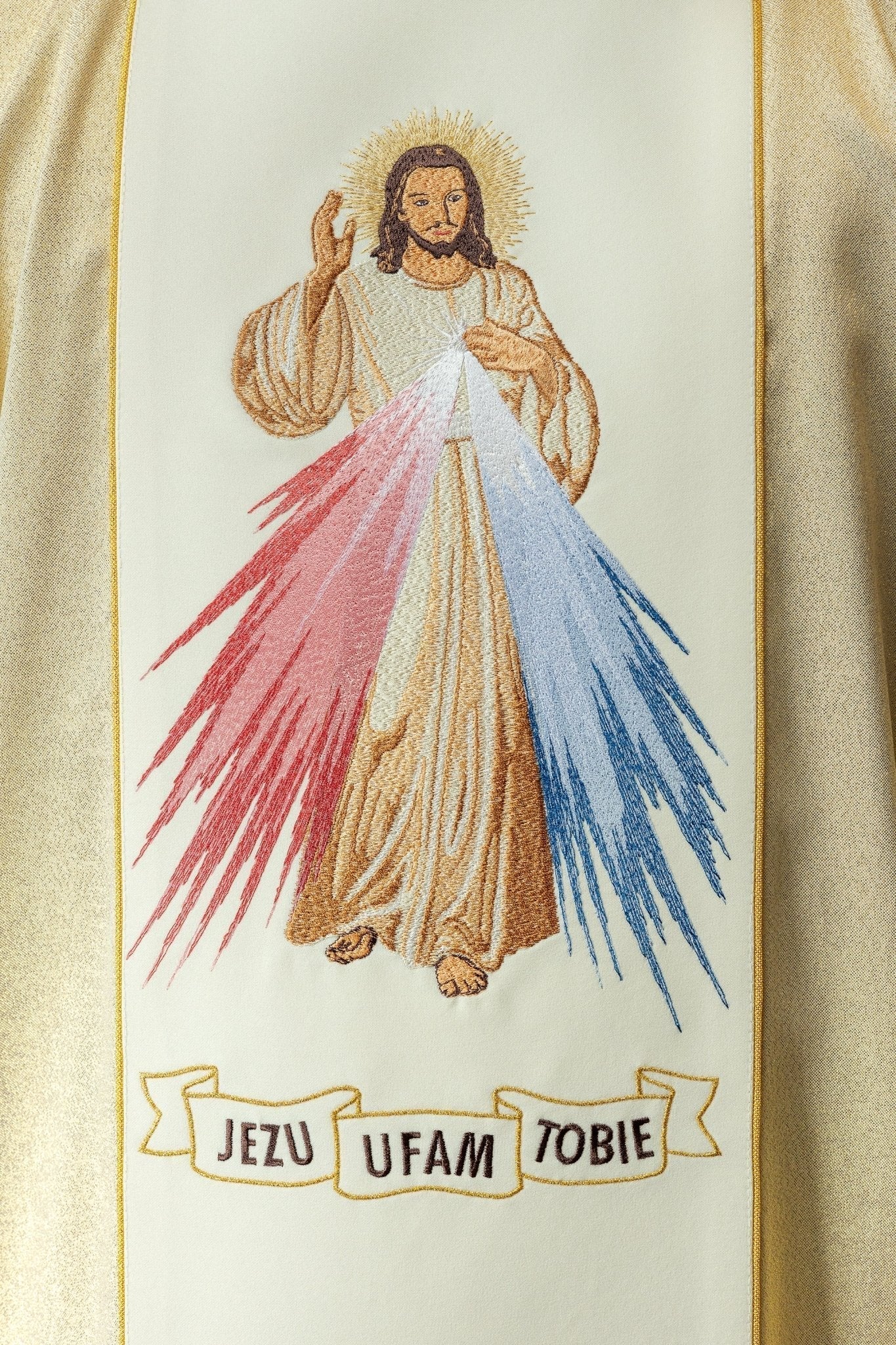 Casula bordada Jesus Misericordioso e IHS em dourado
