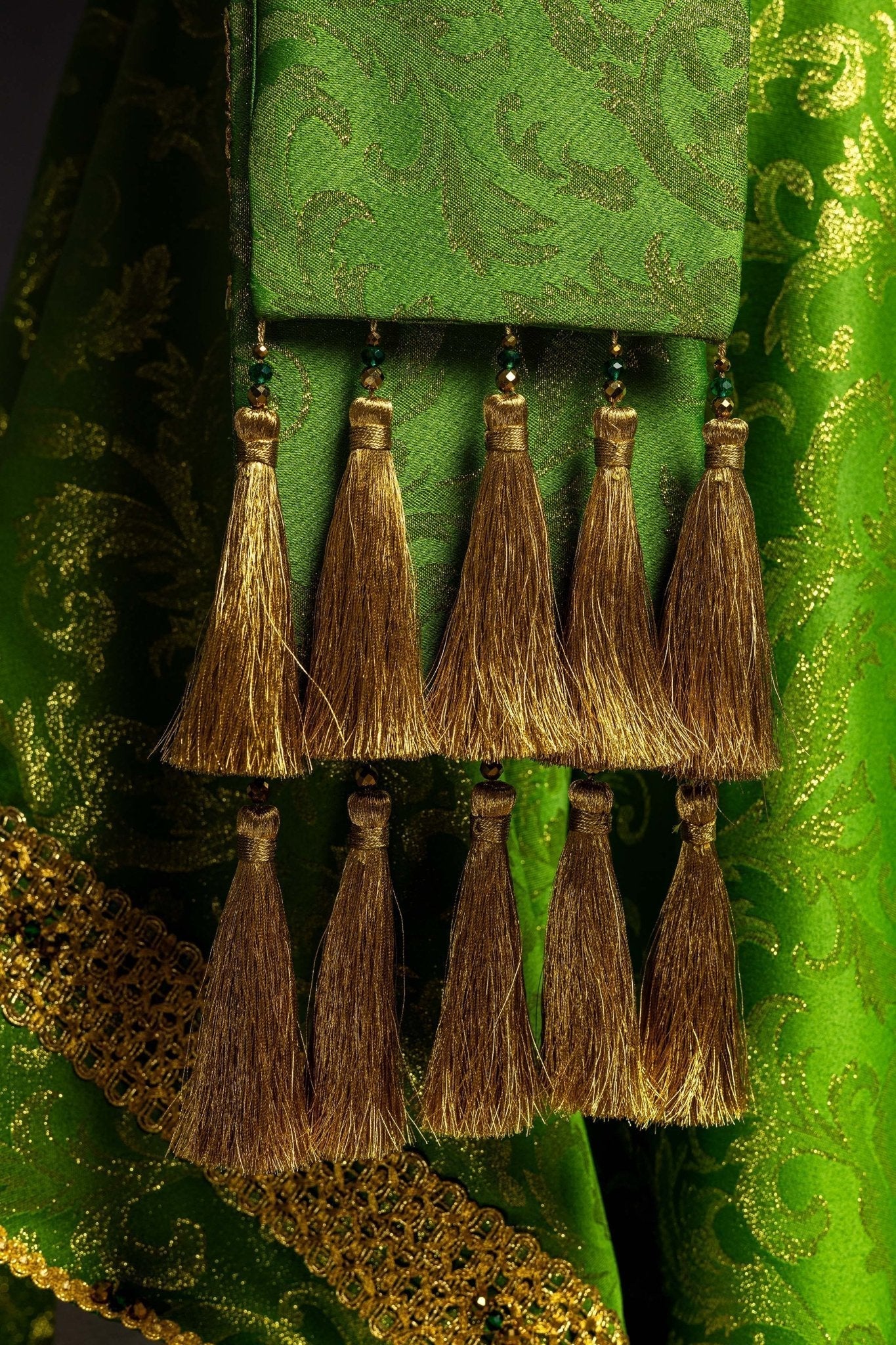 Casula feita à mão com pedras naturais Handmade 7010 verde