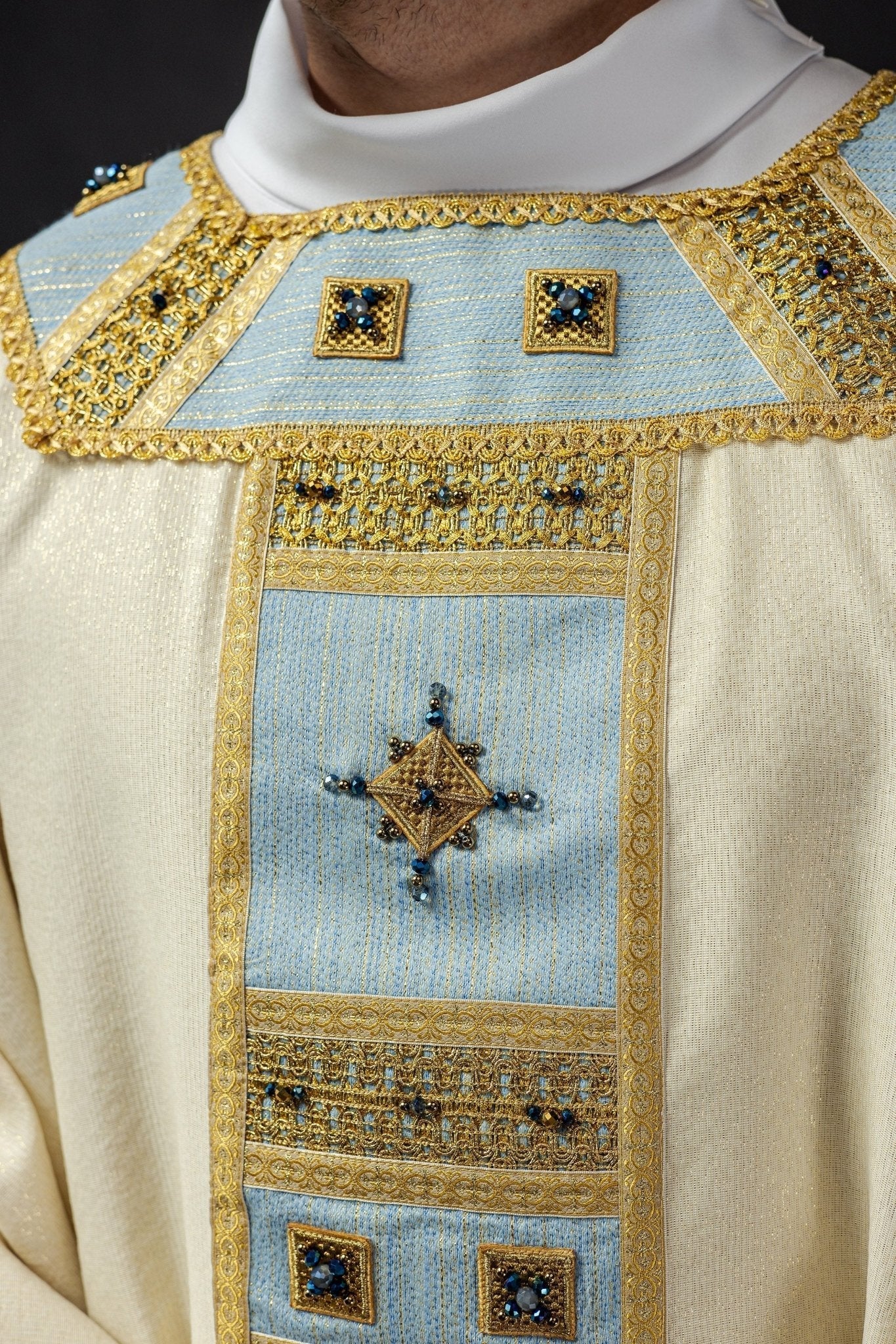 Casula mariana feita à mão com pedras naturais Handmade 7004
