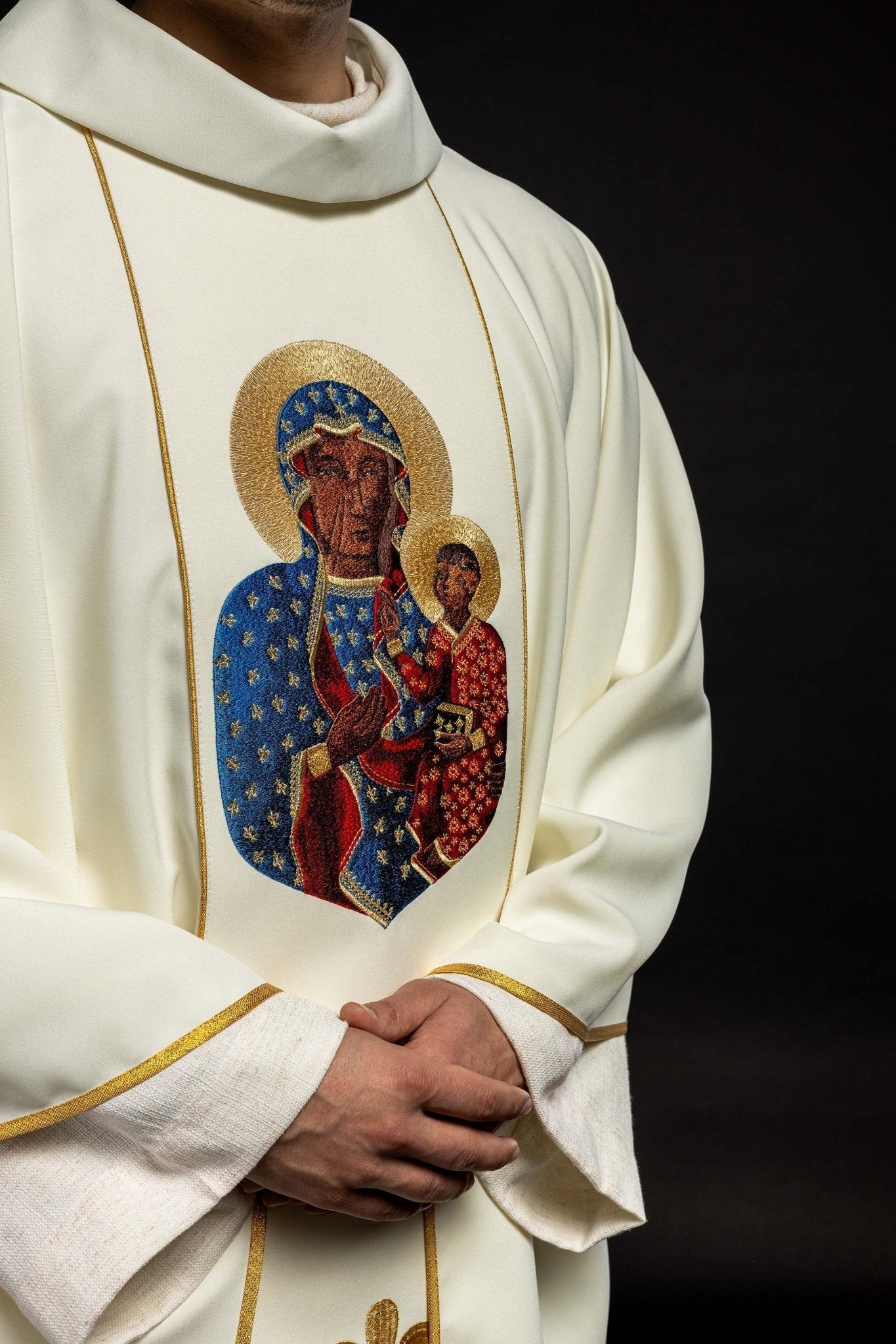 Casula Nossa Senhora de Czestochowa creme