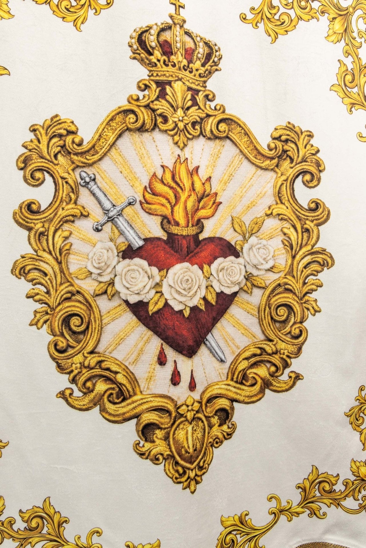 Chorągiew maryjna drukowana dwustronna z symbolem Serca i monogramem