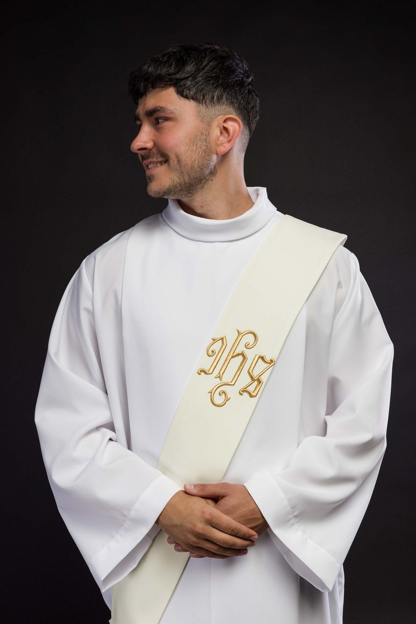 Estola diaconal IHS