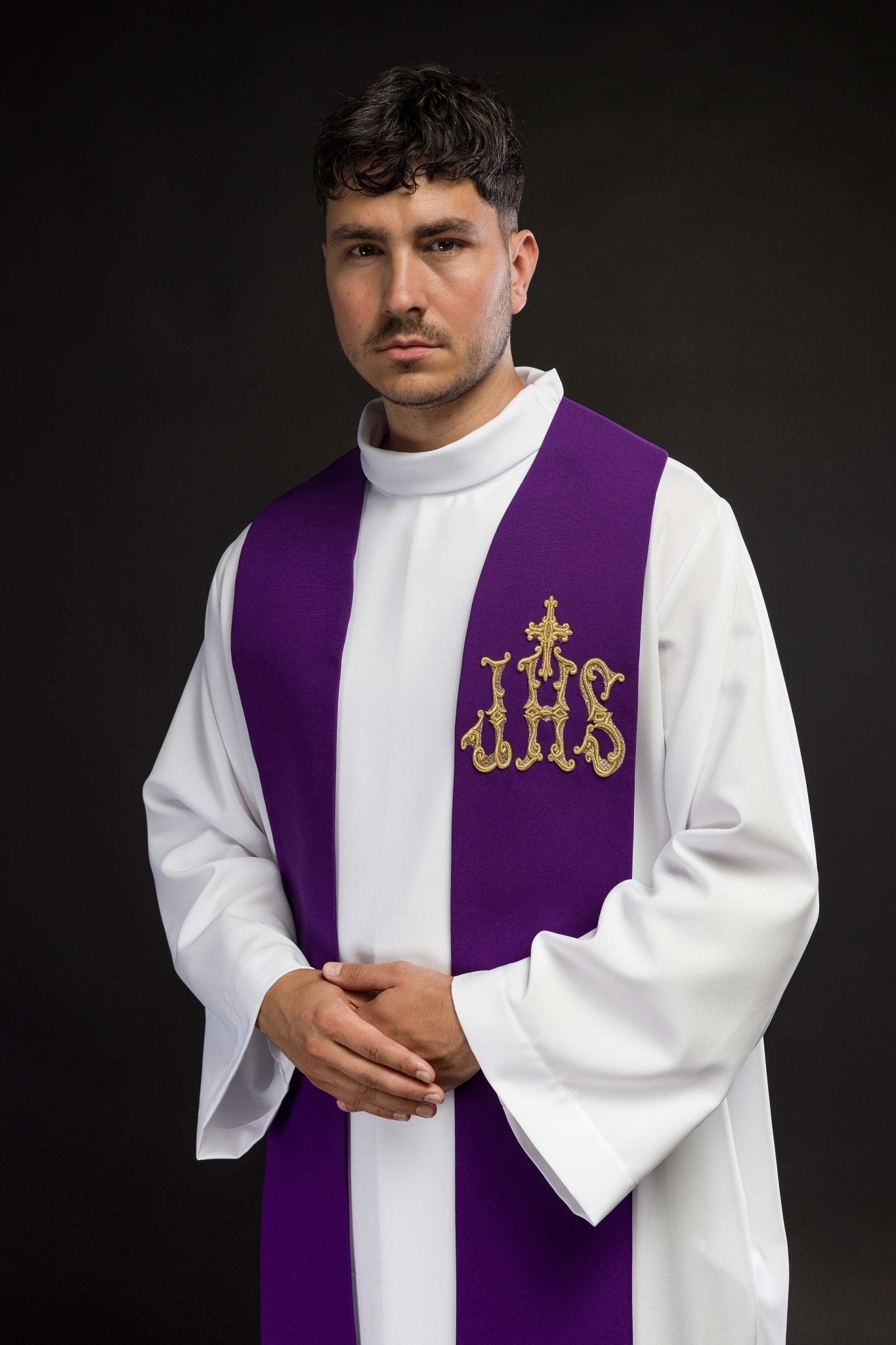 Estola sacerdotal roxa bordada cruz e IHS