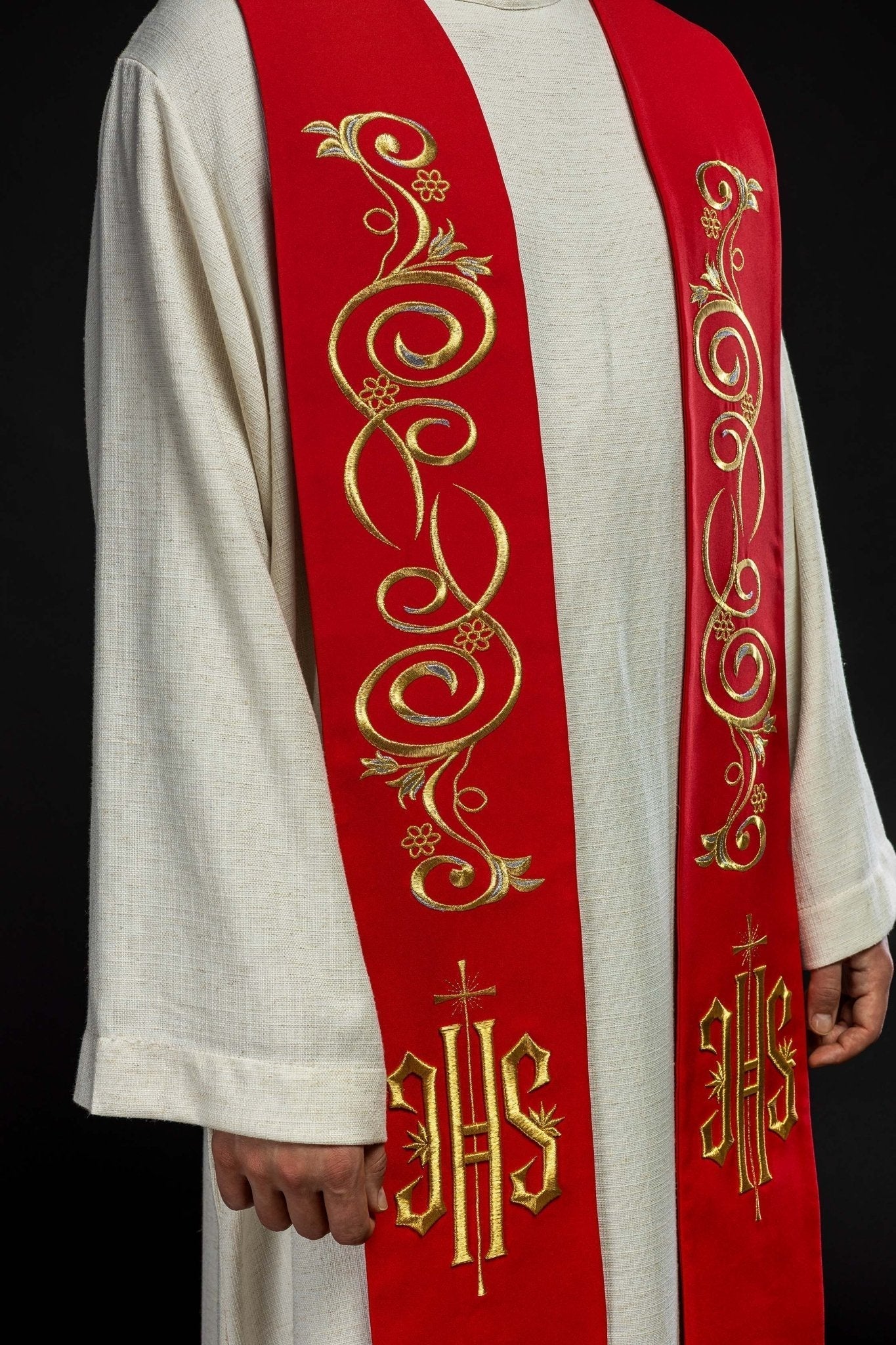 Estola sacerdotal bordada IHS vermelha