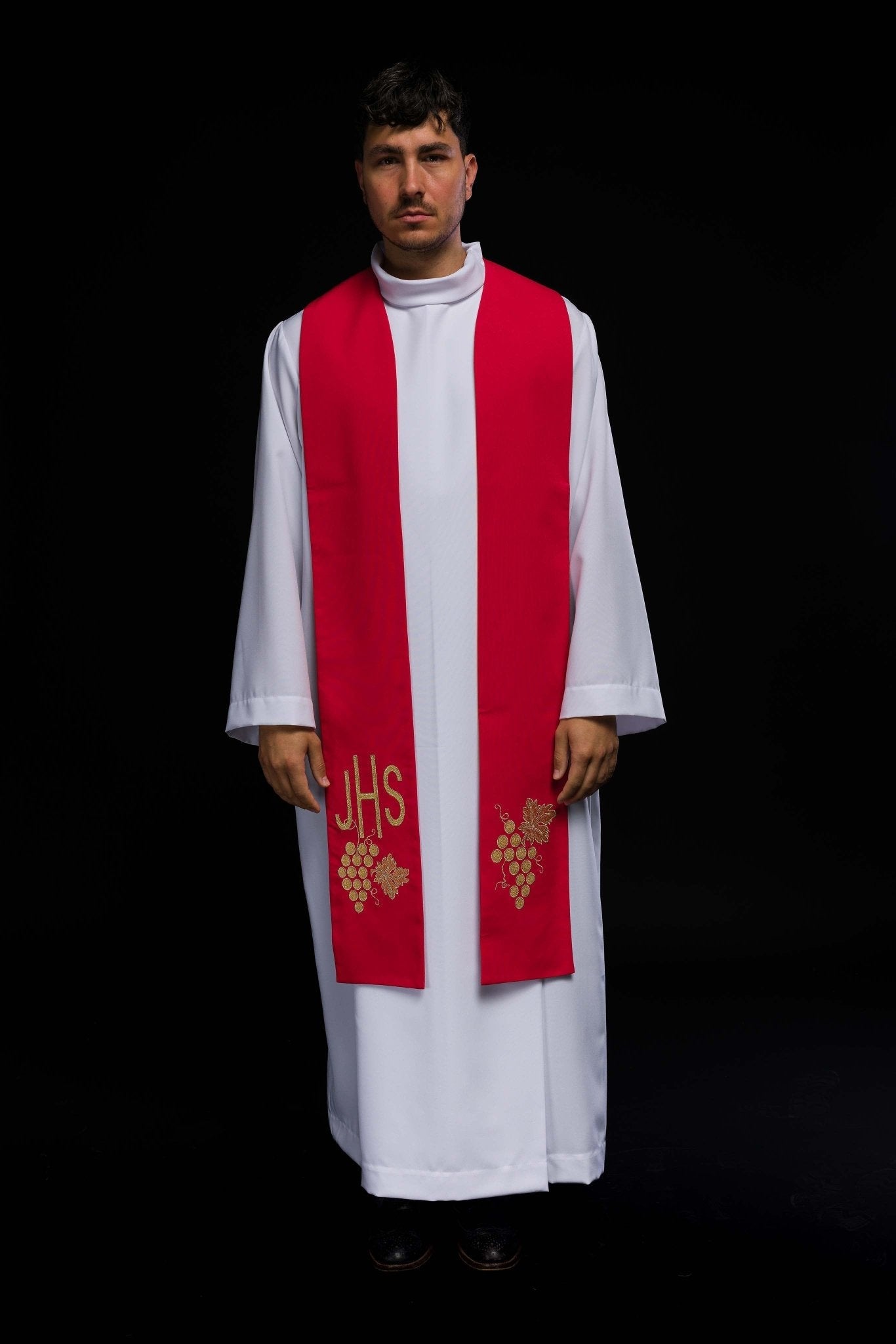 Estola sacerdotal vermelha bordada IHS com uvas