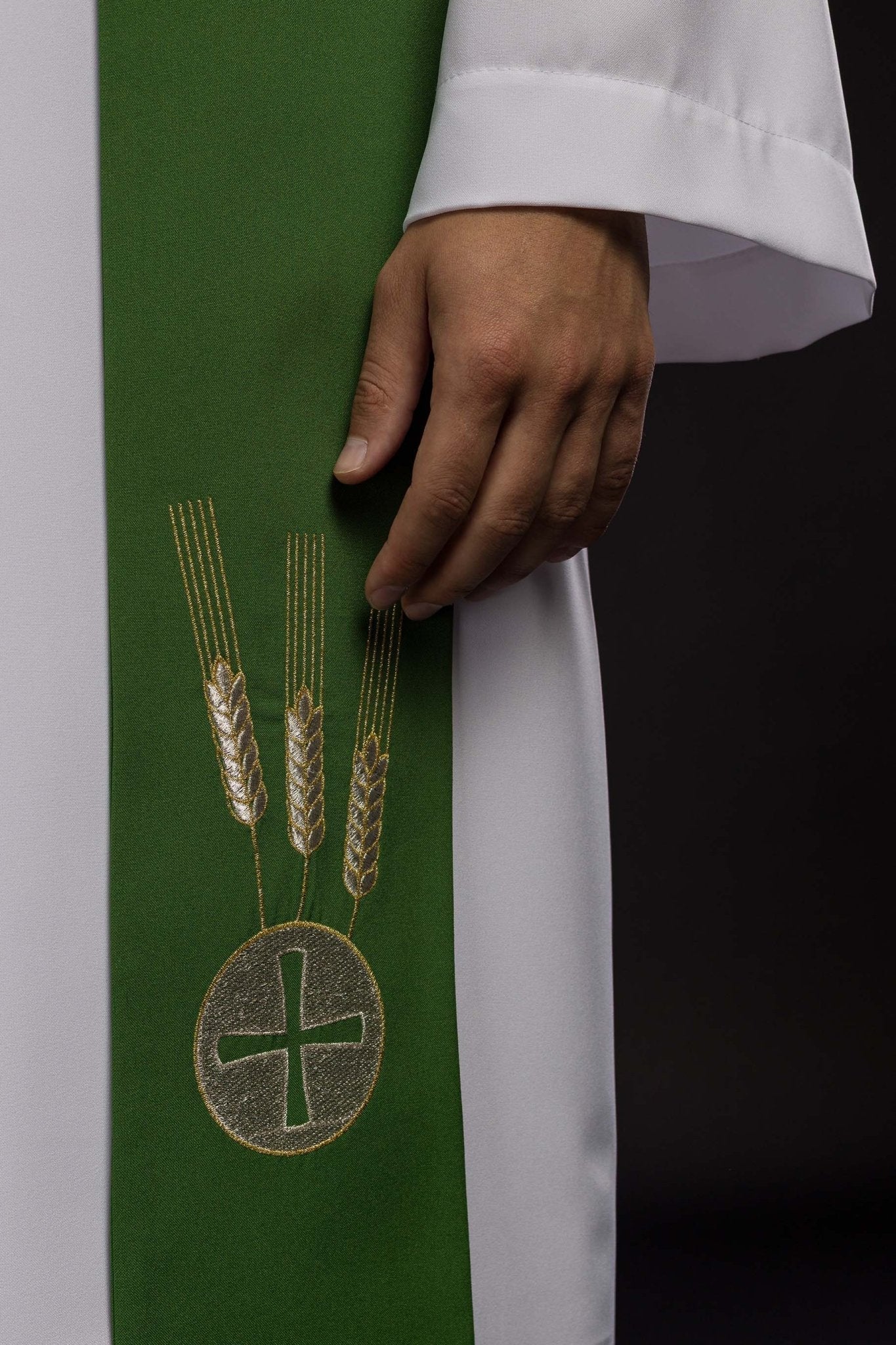 Estola sacerdotal verde bordada com Cálice, Espigas e Uvas