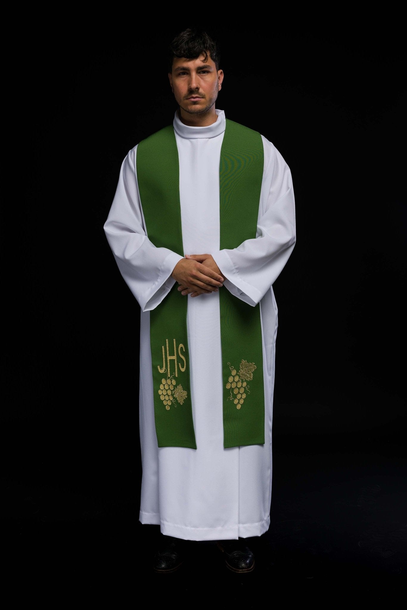 Estola sacerdotal verde bordada IHS com uvas
