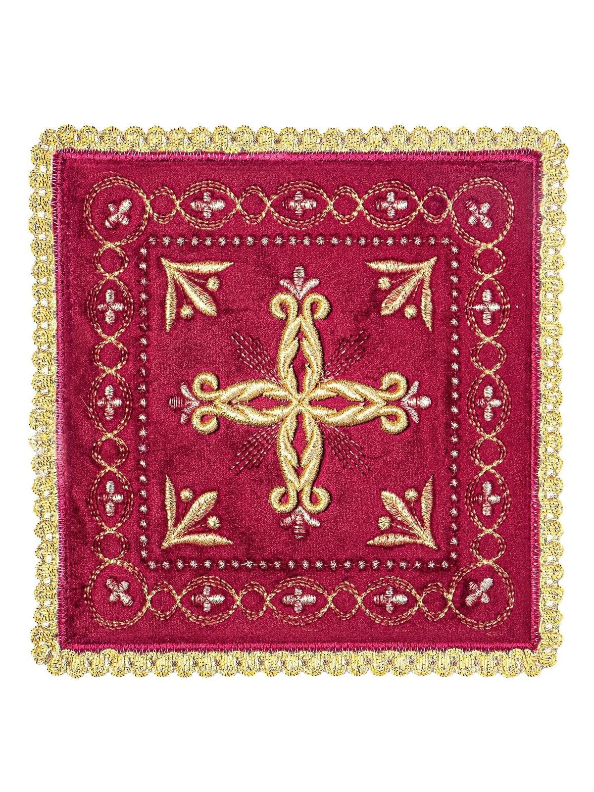 Alfaia litúrgica de veludo vermelho com bordado dourado floral e borda decorada, vista frontal
