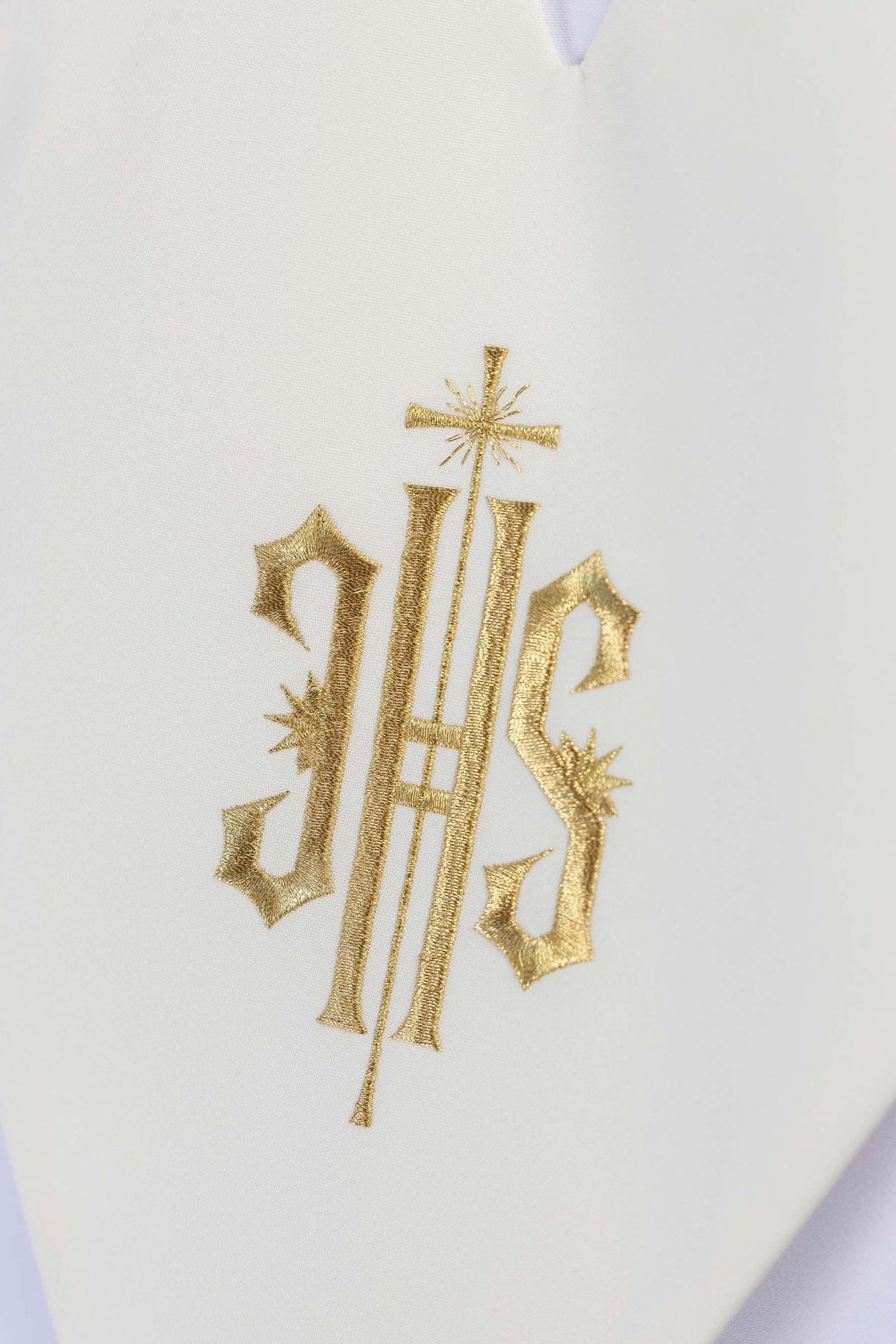 Pálio de leitor marfim ecru com bordado IHS, detalhe frontal