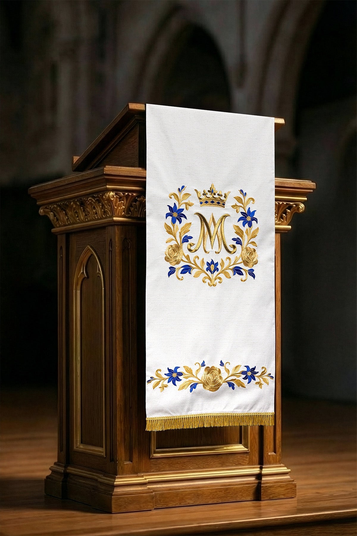Pano para ambão com bordado mariano creme