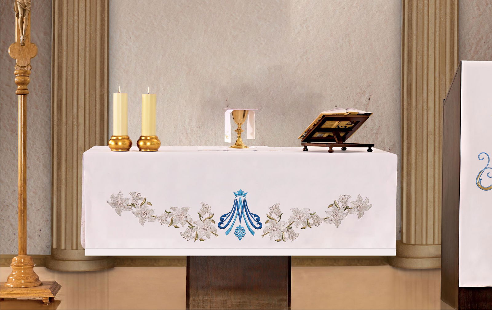 Toalha de altar com bordado frontal azul de motivo mariano