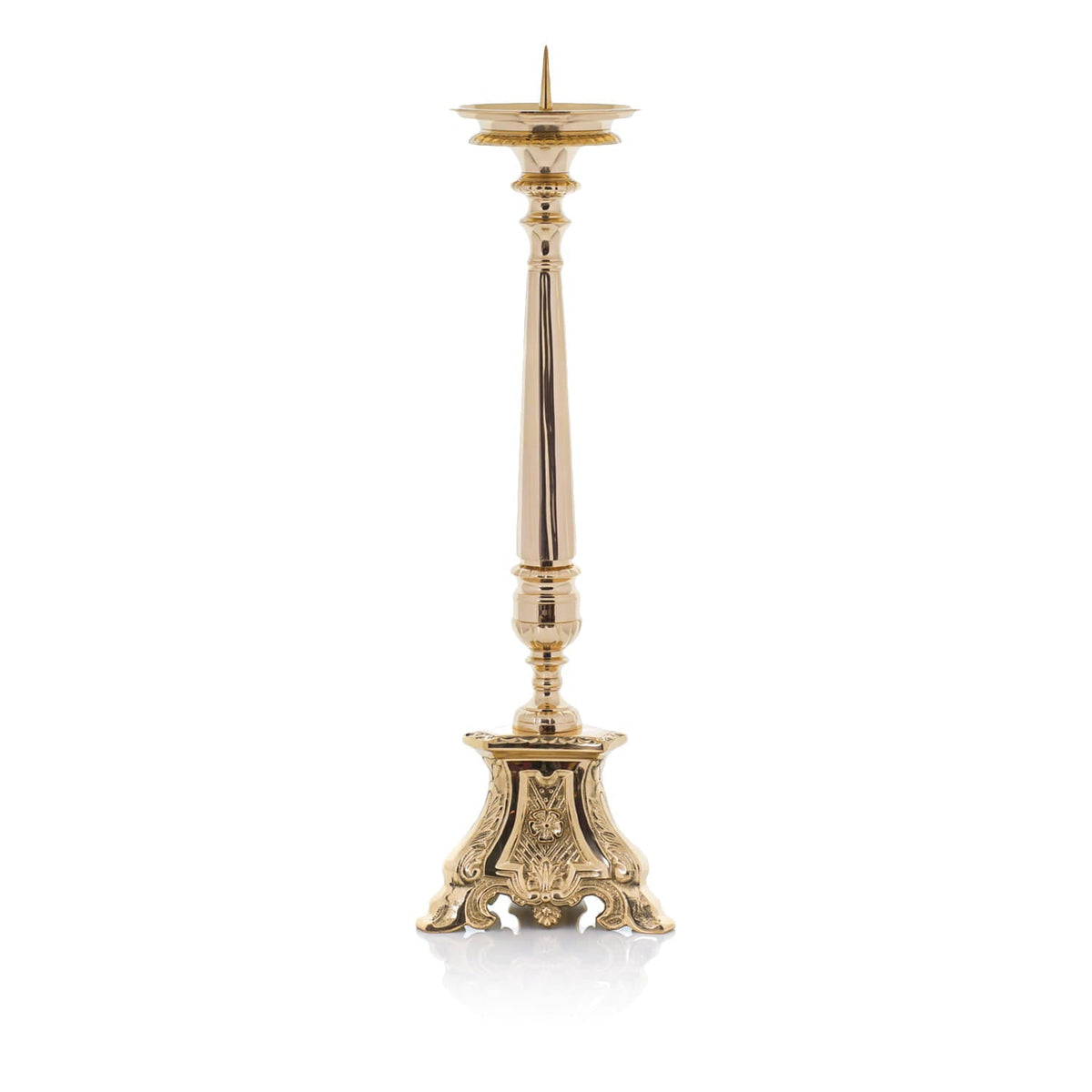 Castiçal de latão - 48 cm, vista frontal com base ornamentada e suporte para vela