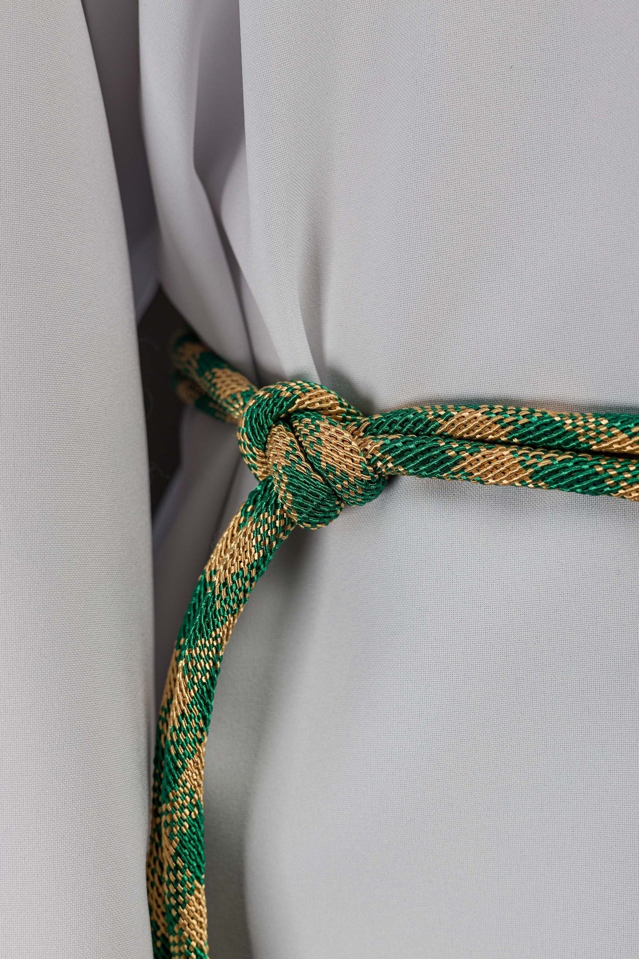 Cíngulo litúrgico verde e dourado premium