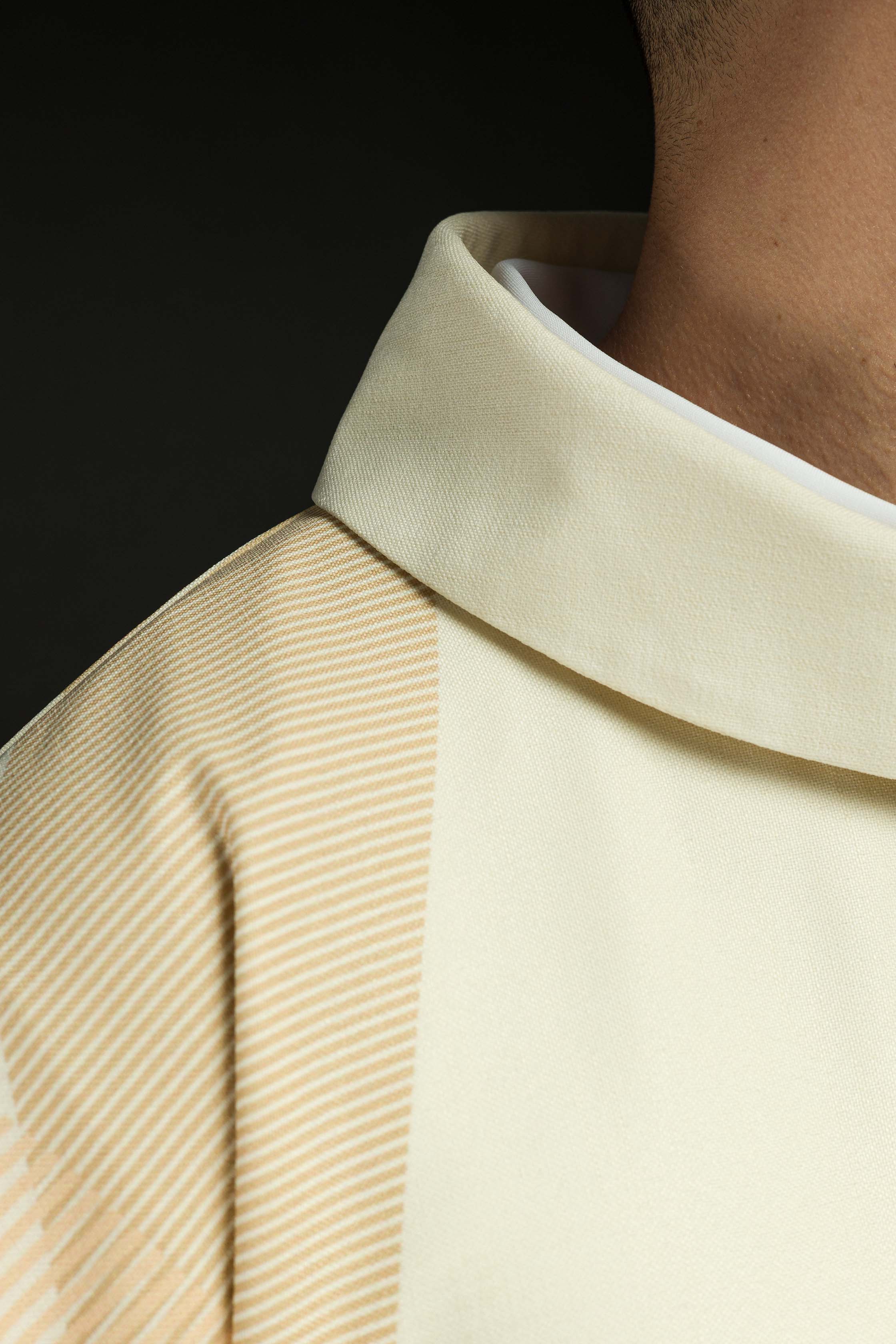 Casula creme com cruz bordada - chasubles.com.br