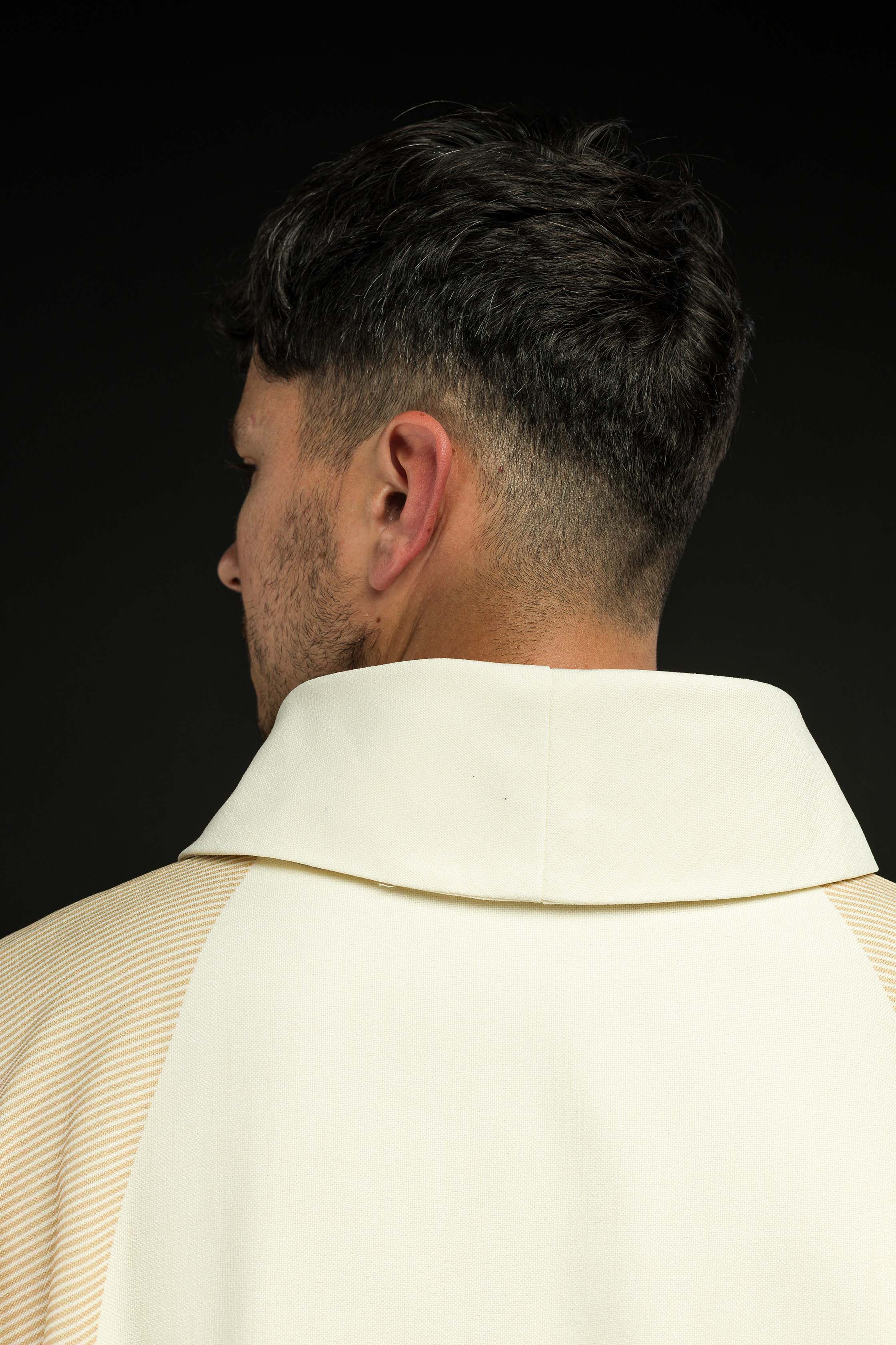 Casula creme com cruz bordada - chasubles.com.br