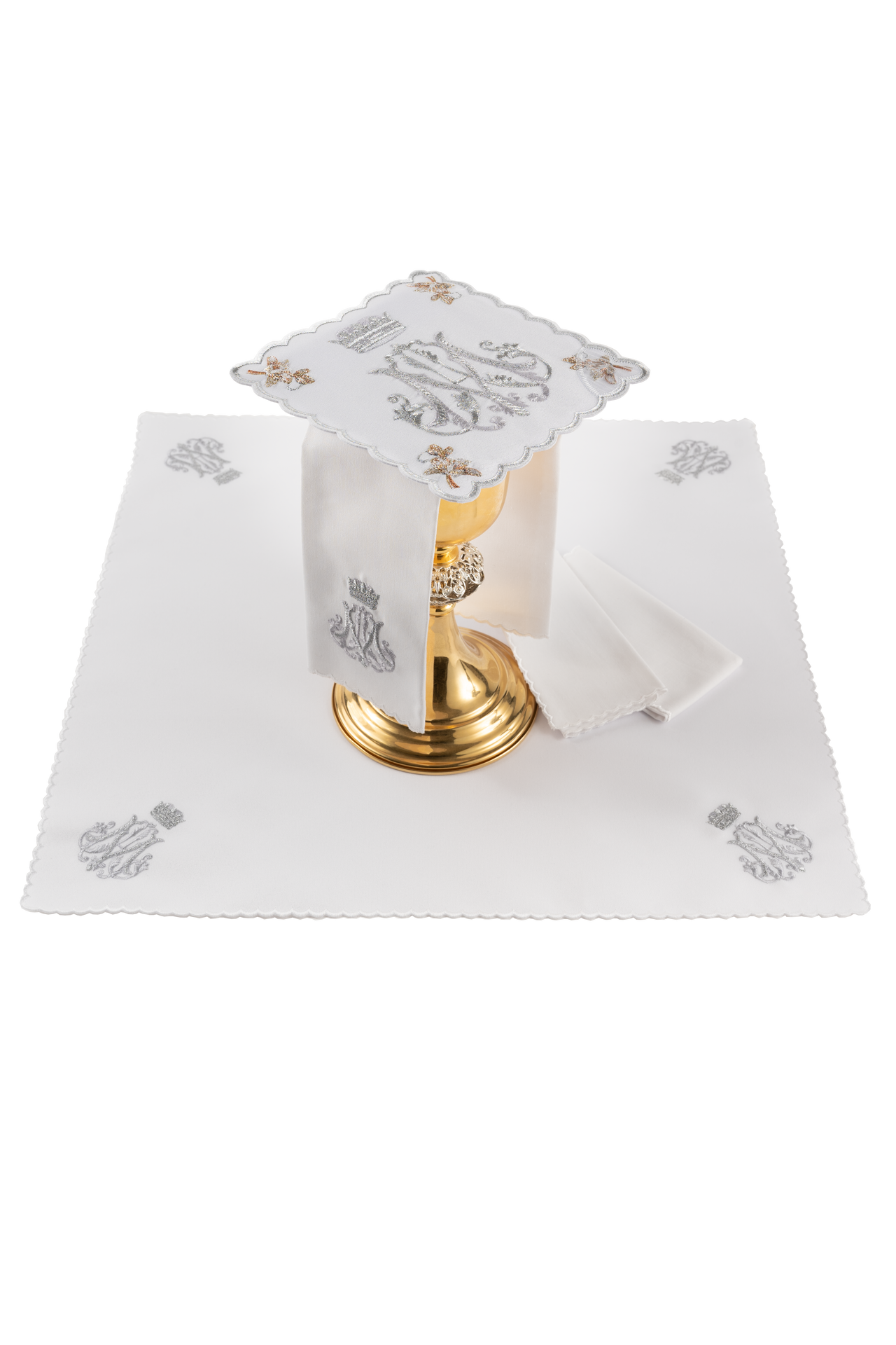 Conjunto de alfaias litúrgicas com bordado mariano