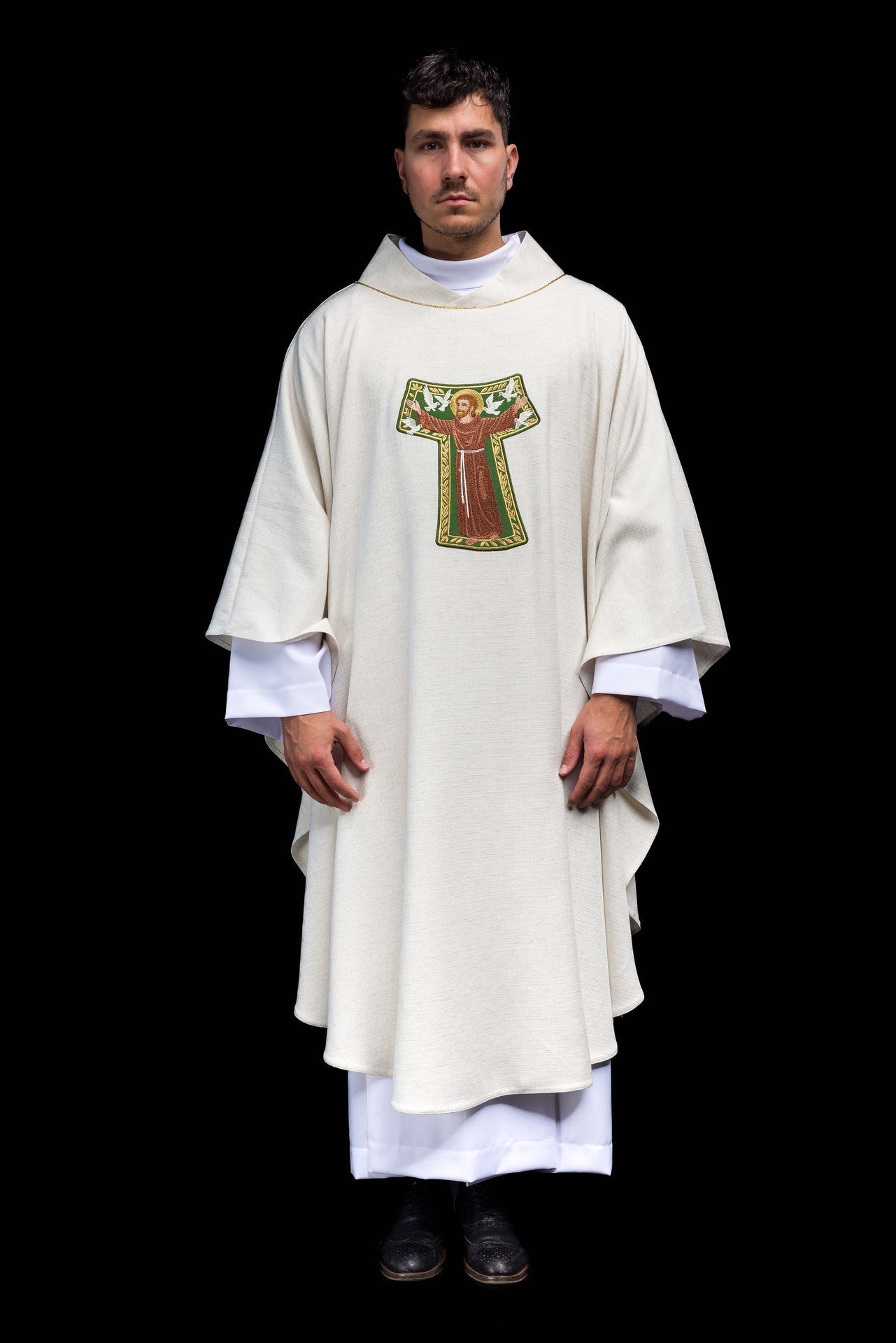 Casula bordada com imagem de São Francisco