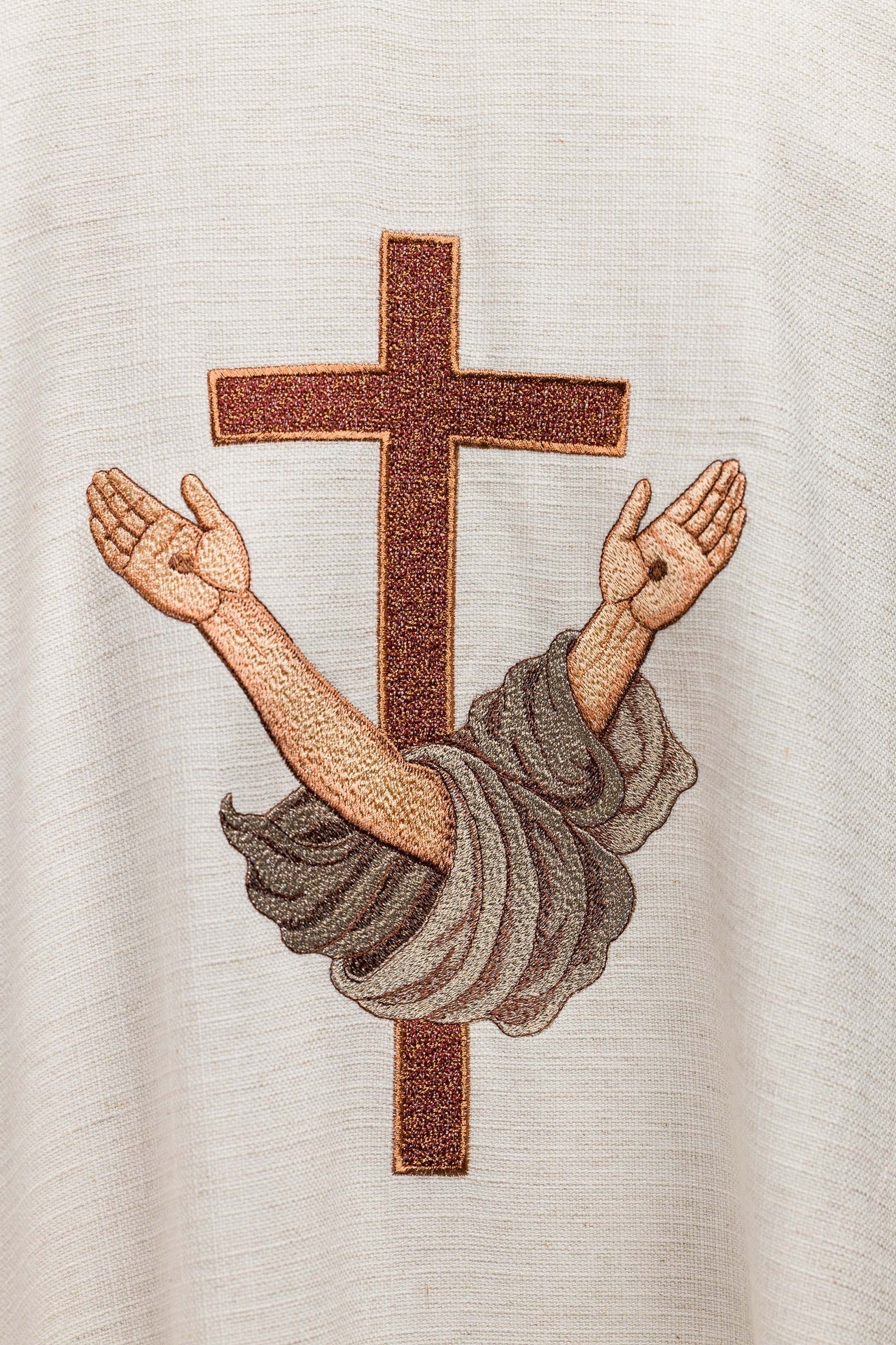 Casula bordada com imagem de São Francisco