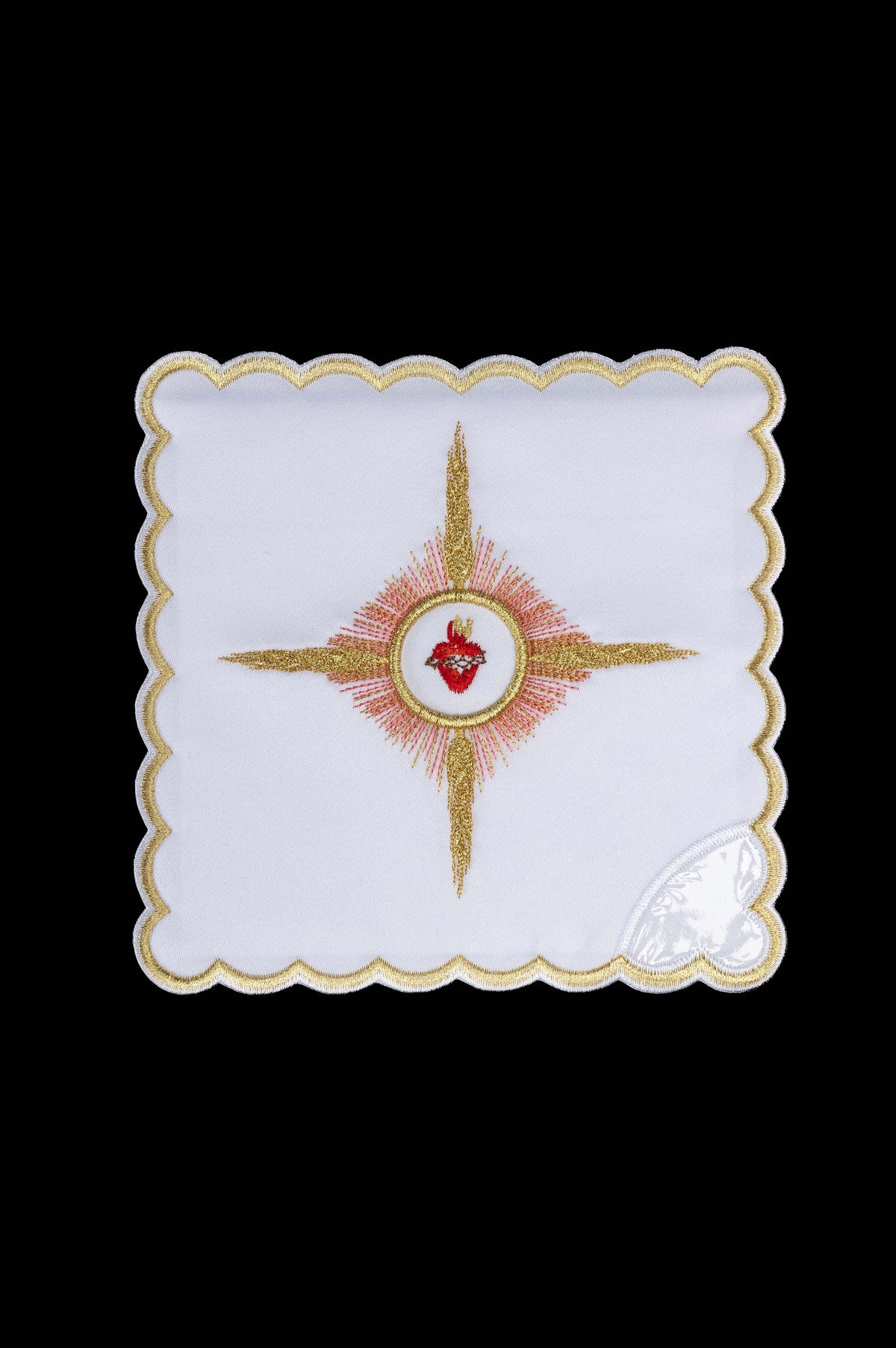 Pala de cálice bordada com motivo do Sagrado Coração de Jesus