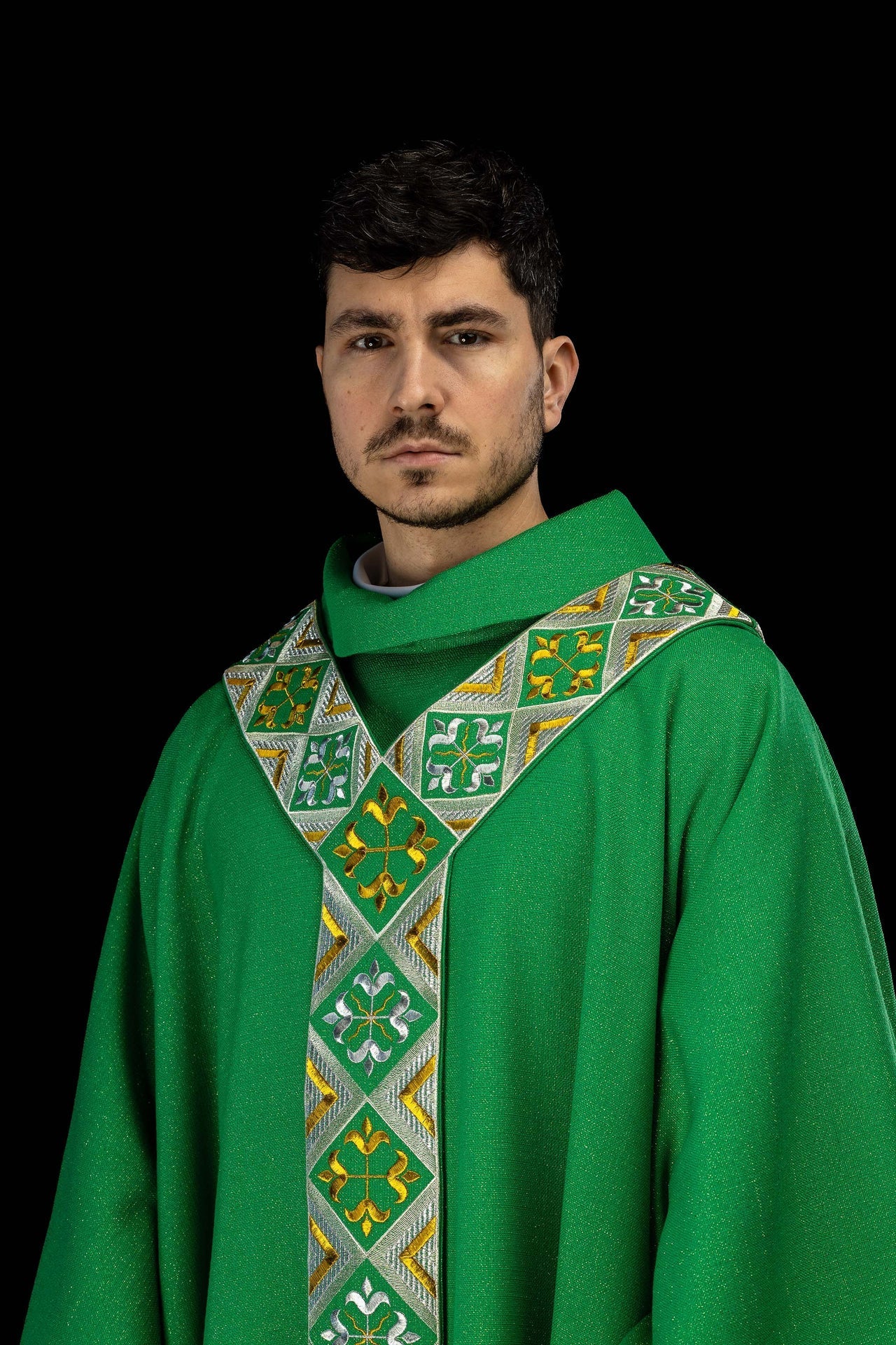 Conjunto de Casula Verde com Faixa Bordada