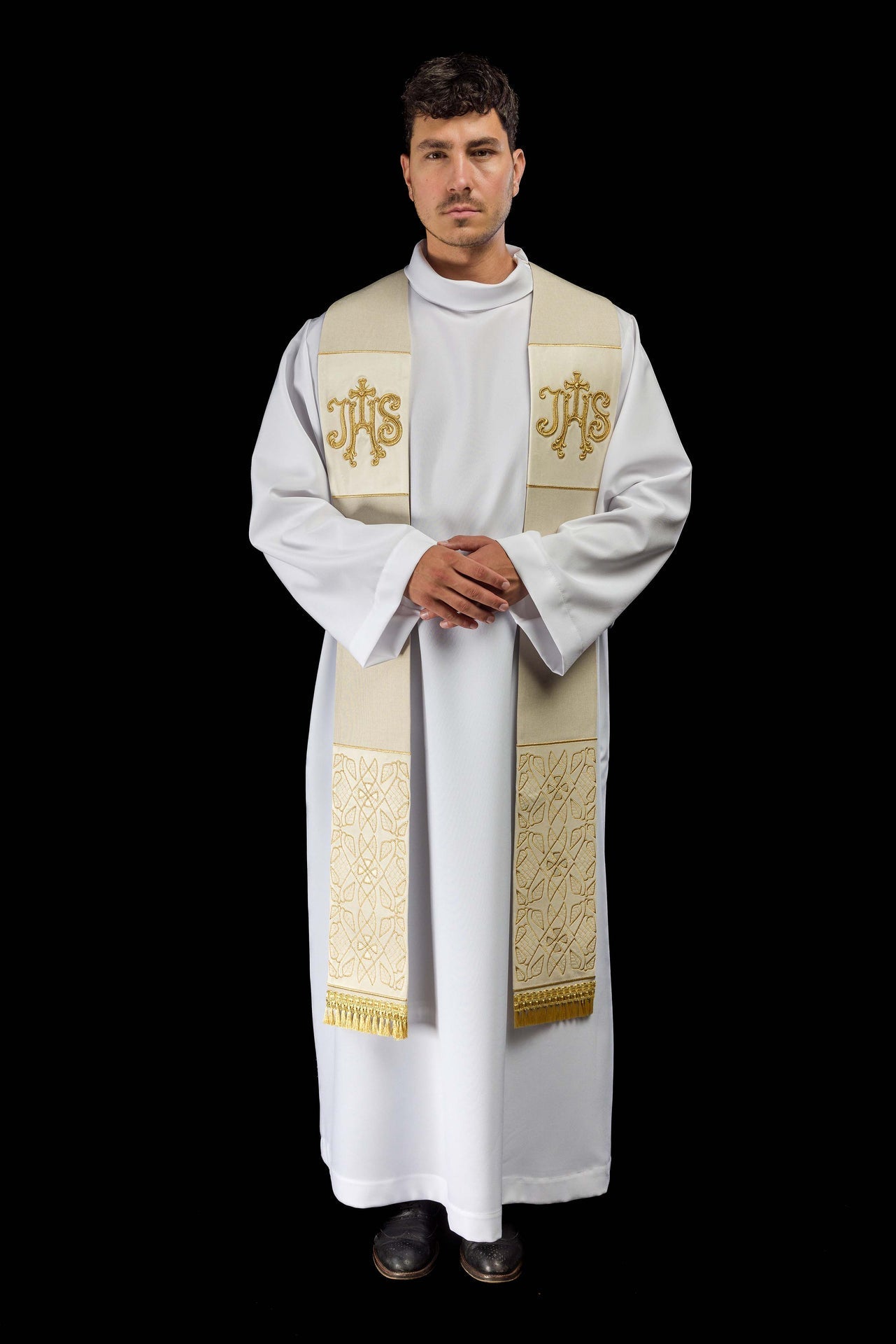 Estola bordada em veludo com motivo IHS creme - chasubles.com.br