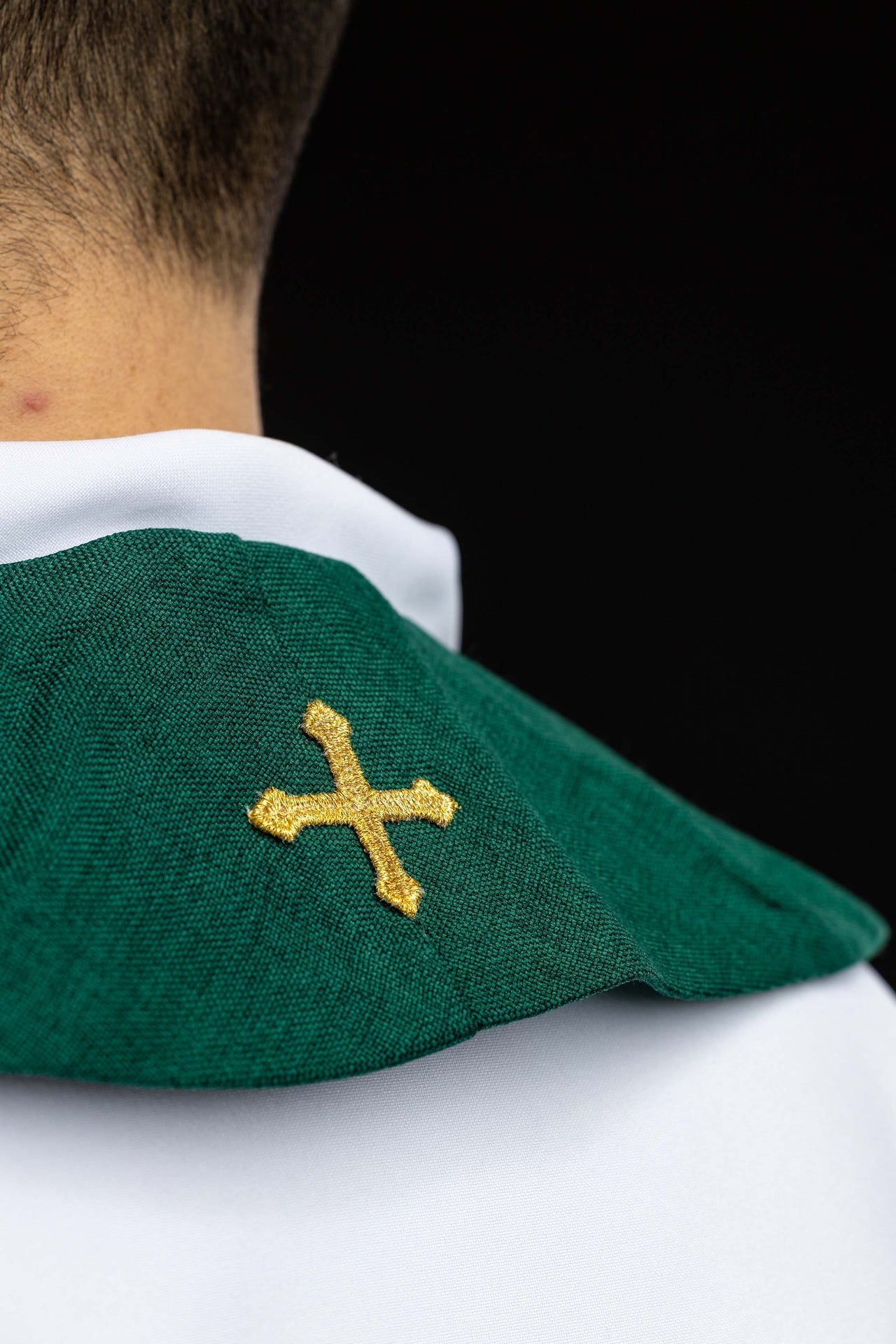 Estola bordada com motivo Pax, peixe e espiga verde - chasubles.com.br