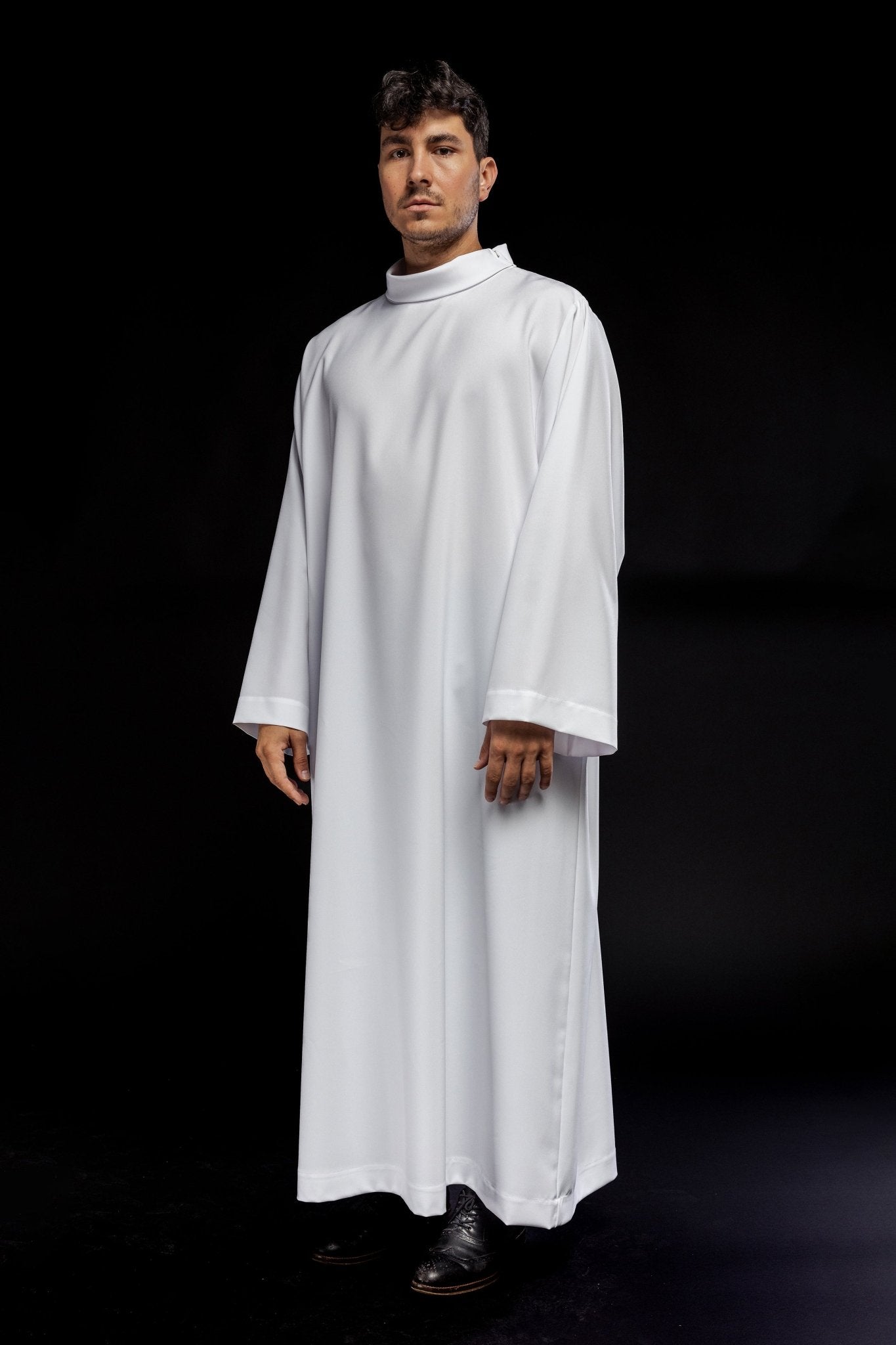 Alva sacerdotal lisa branca