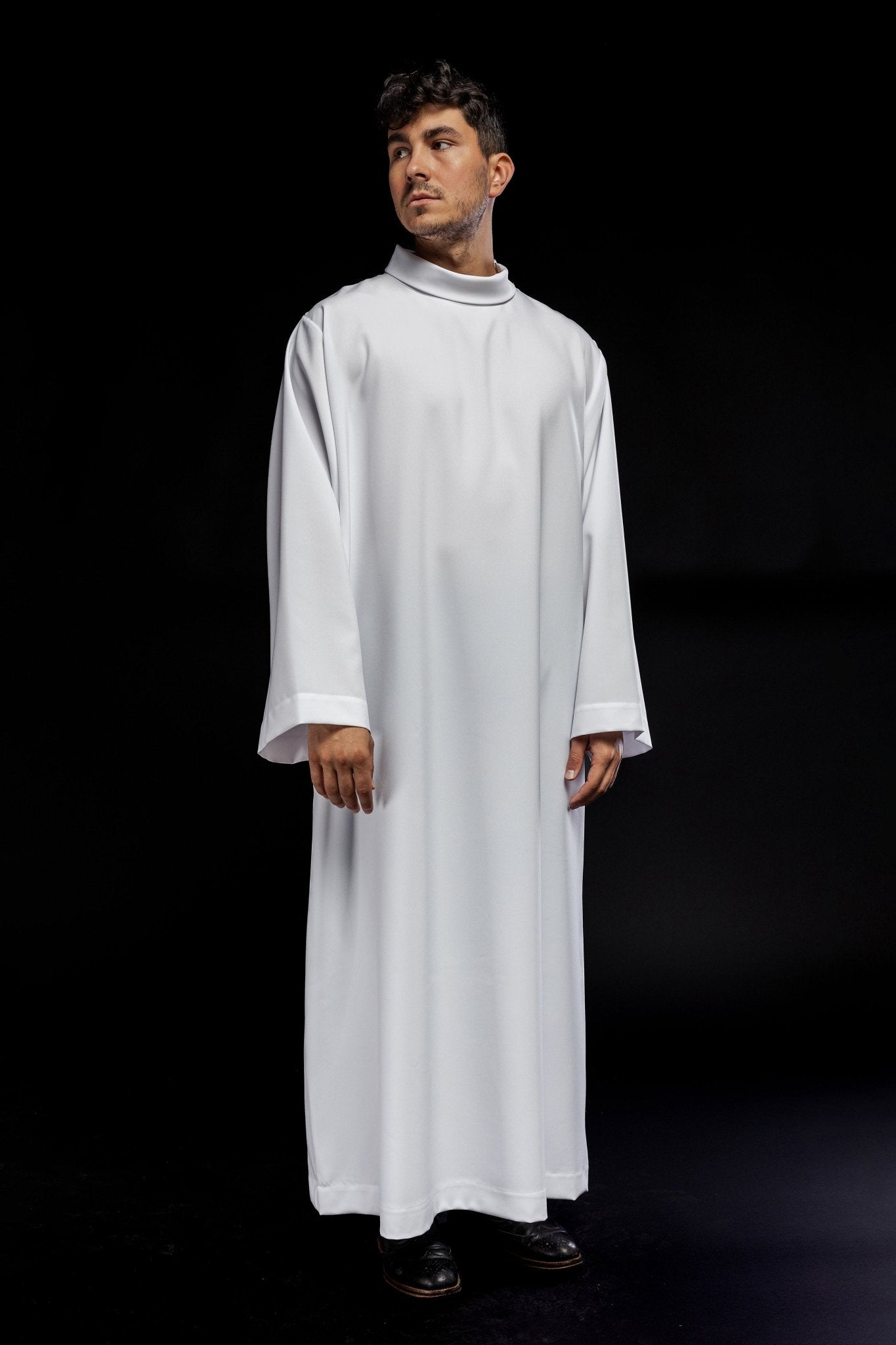 Alva sacerdotal lisa branca