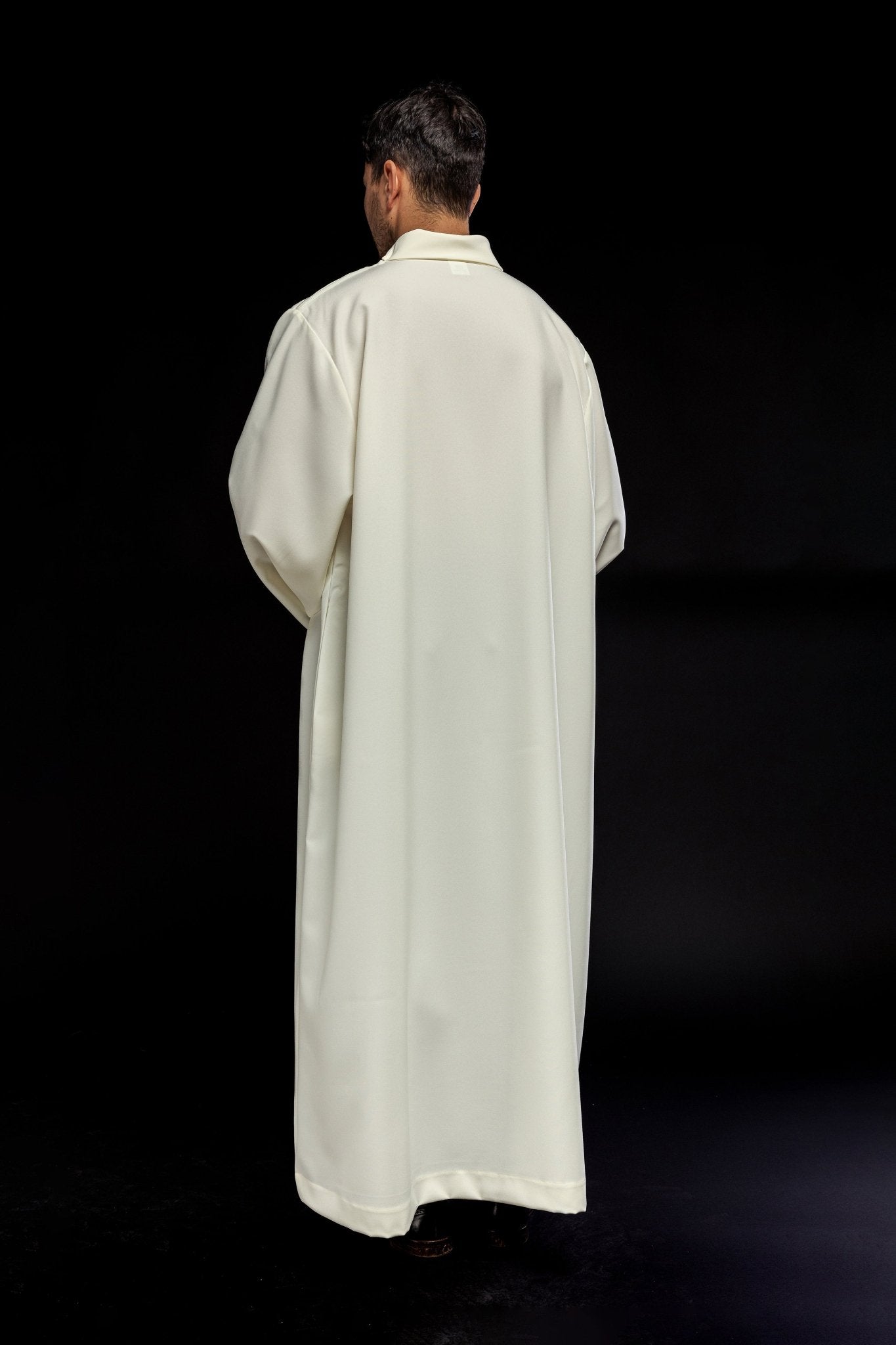 Alva sacerdotal lisa creme