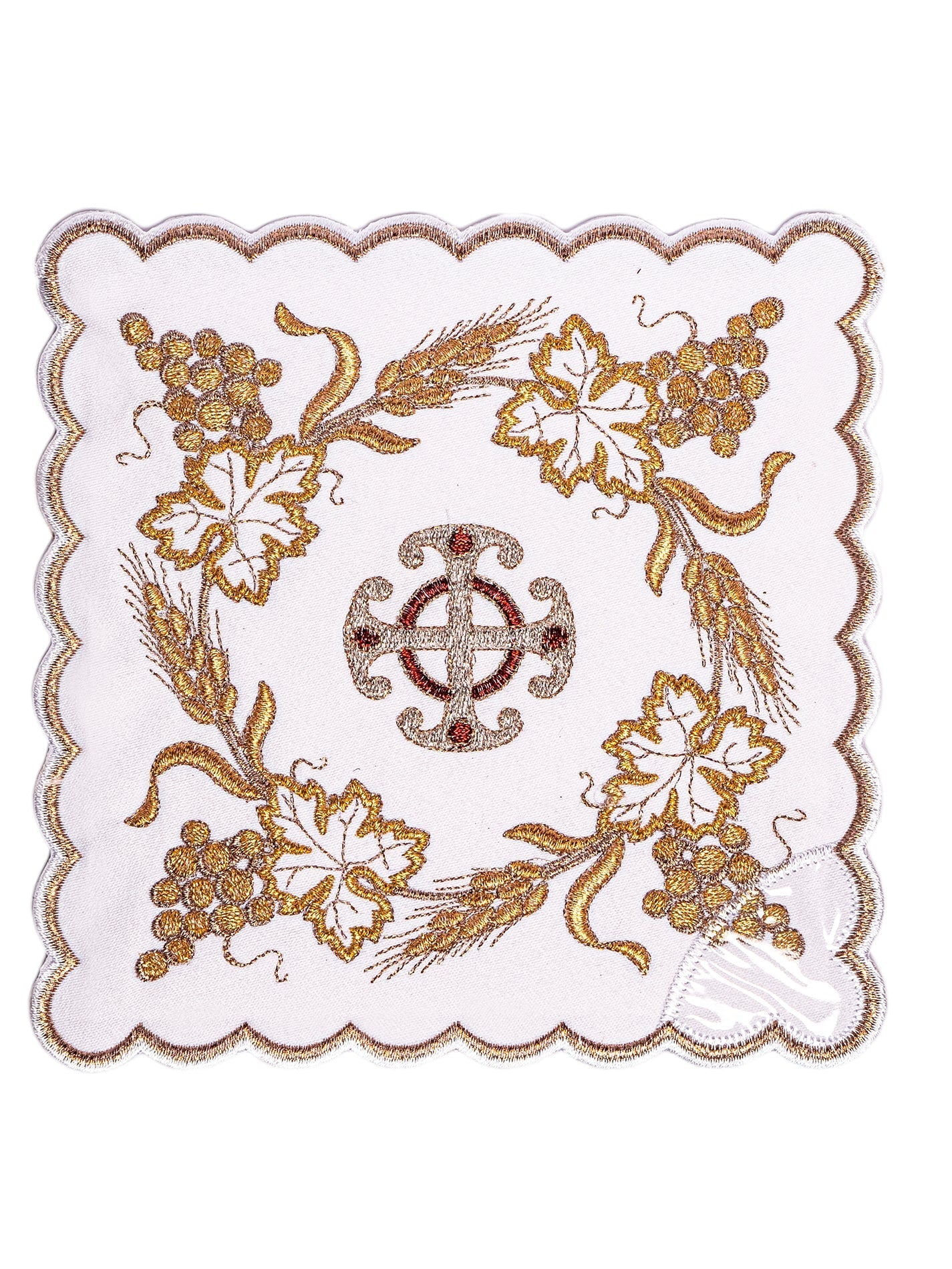 Conjunto de alfaias litúrgicas ricamente bordado