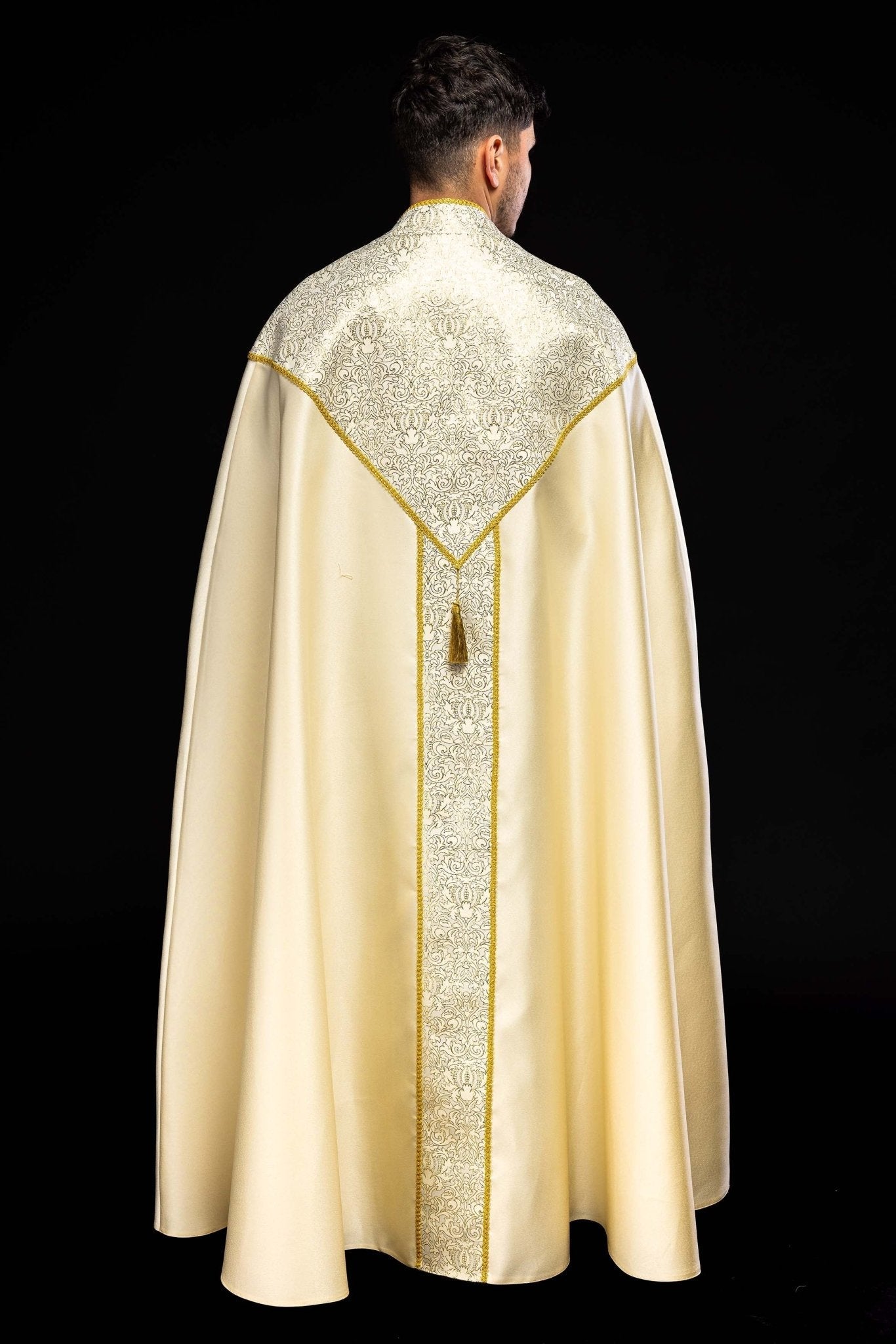 Capa de asperges creme com bordado e tecido jacquard