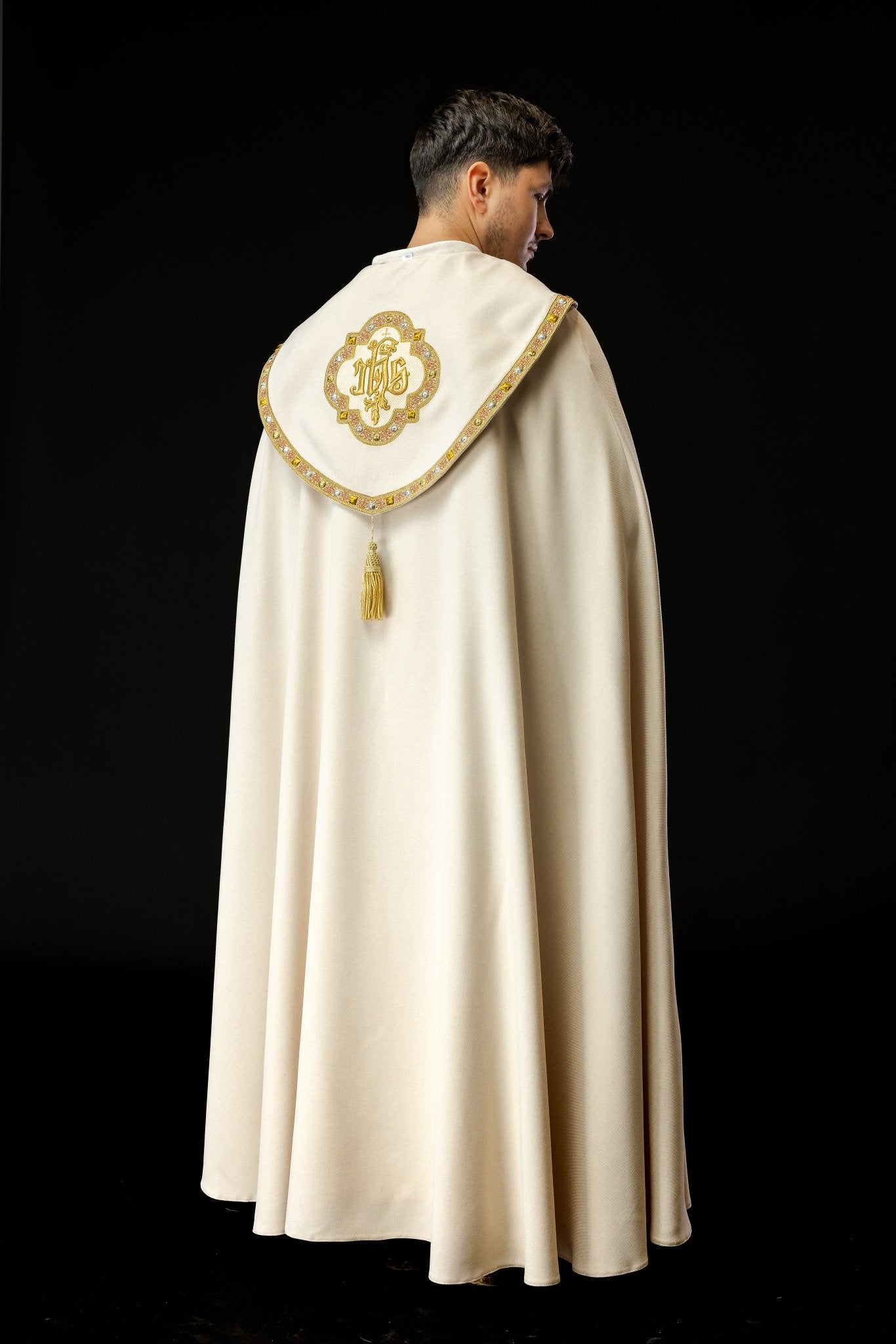 Capa de asperges litúrgica creme com IHS dourado